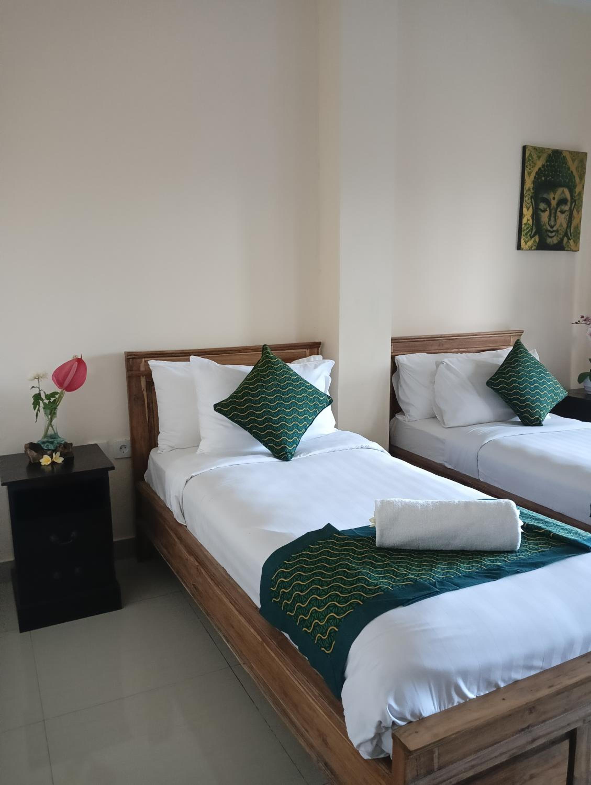 Deluxe Twin Room - Photo 8