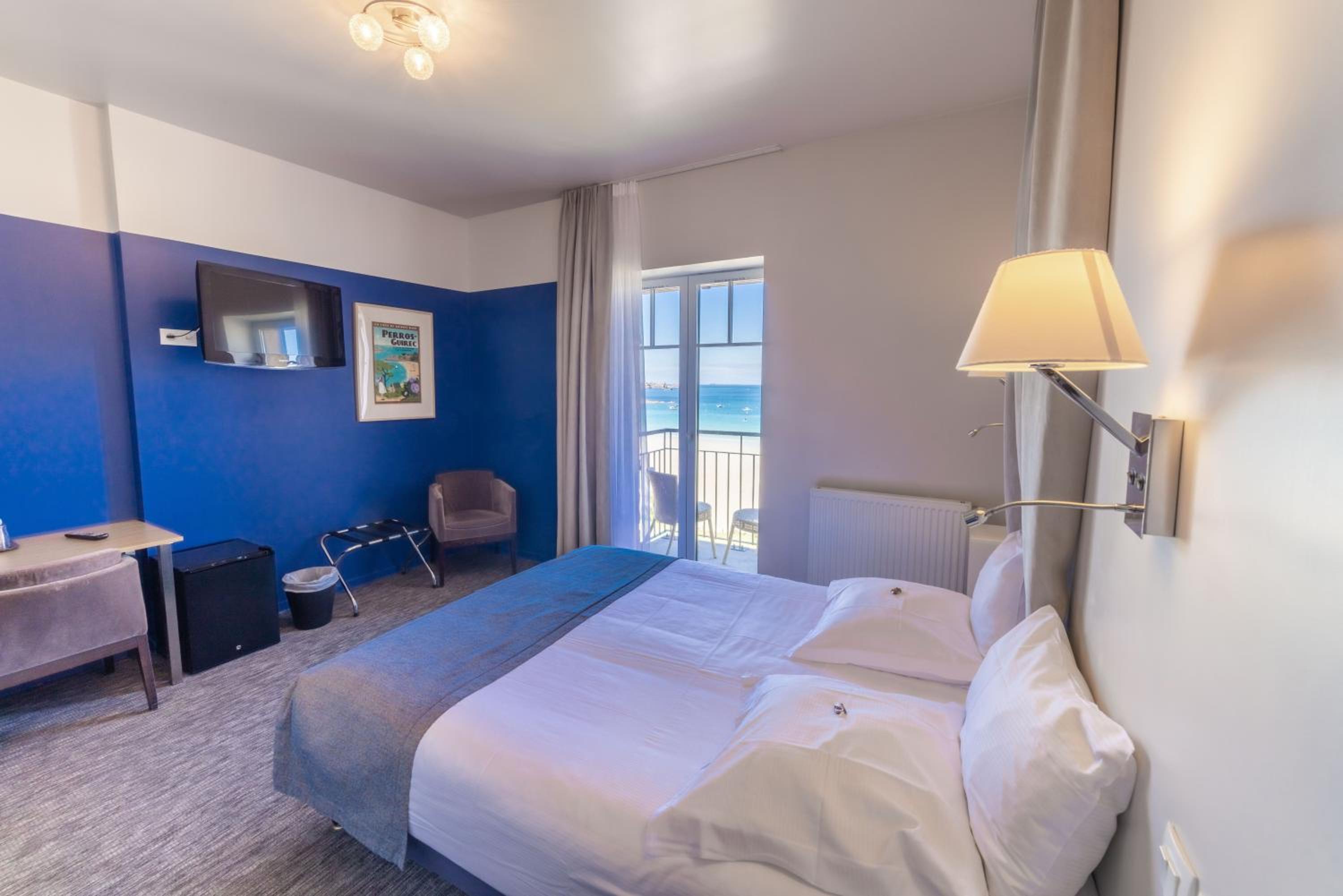 Double Room with Sea View photo 1