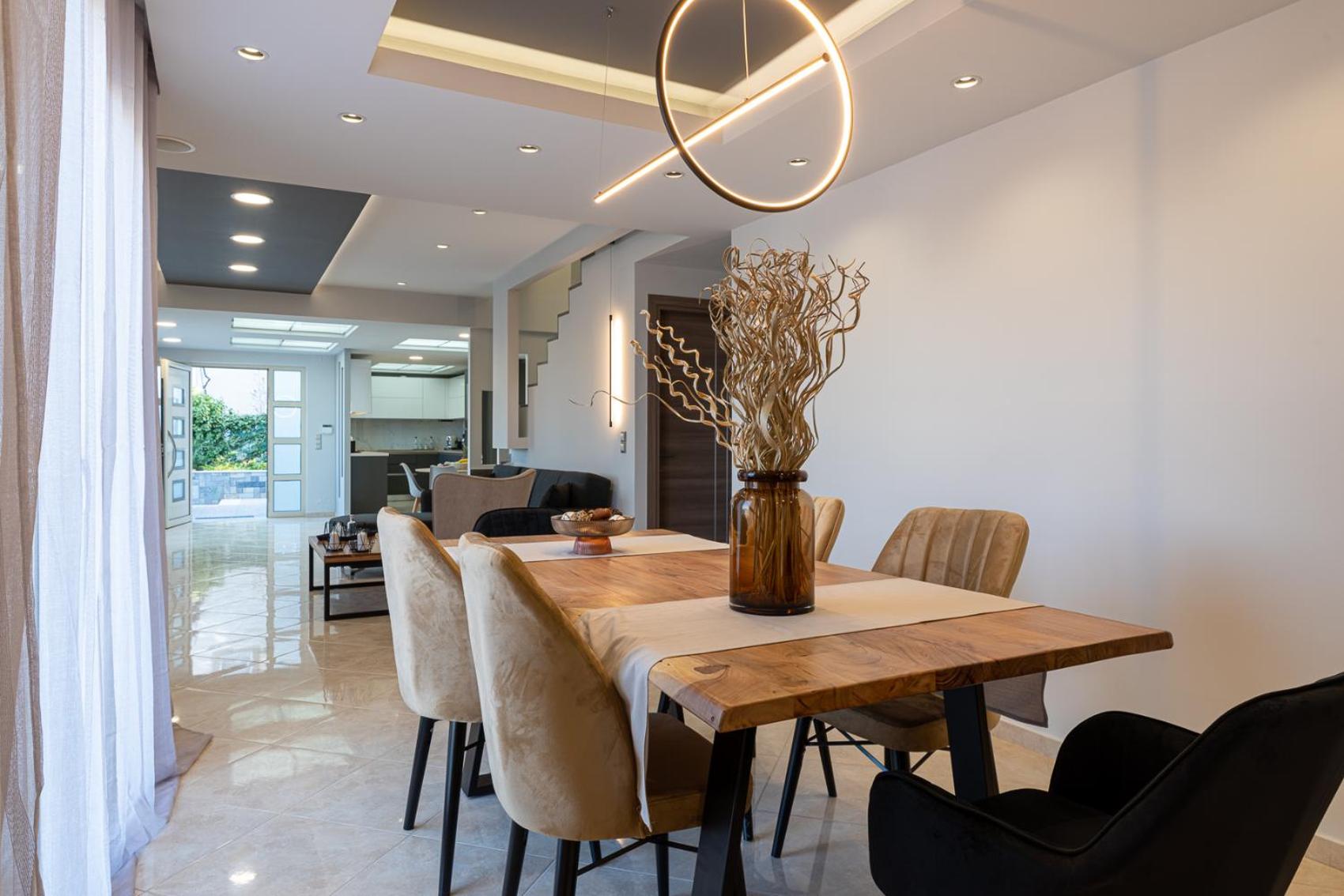 Villa photo 3