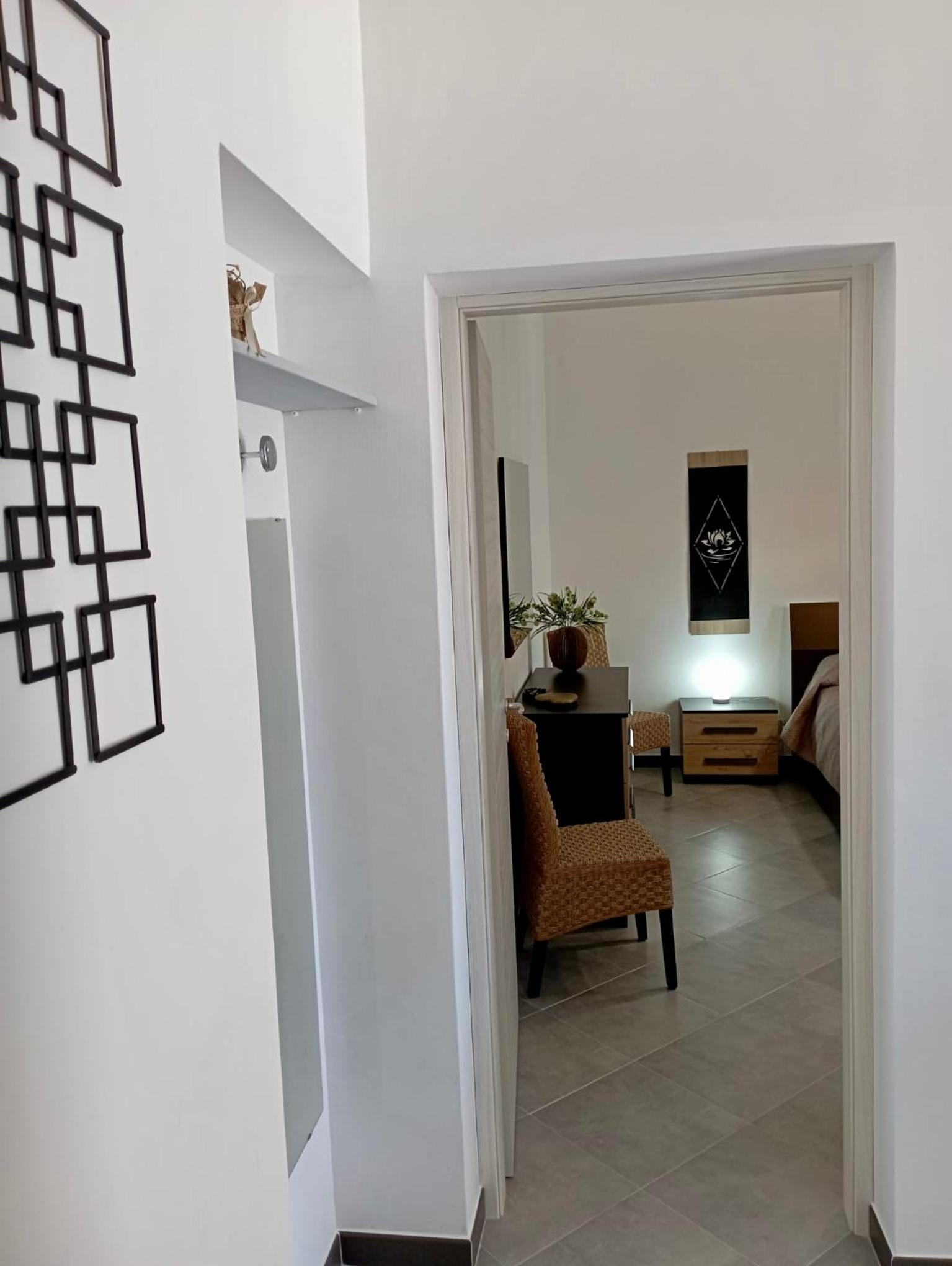 One-Bedroom House photo 2