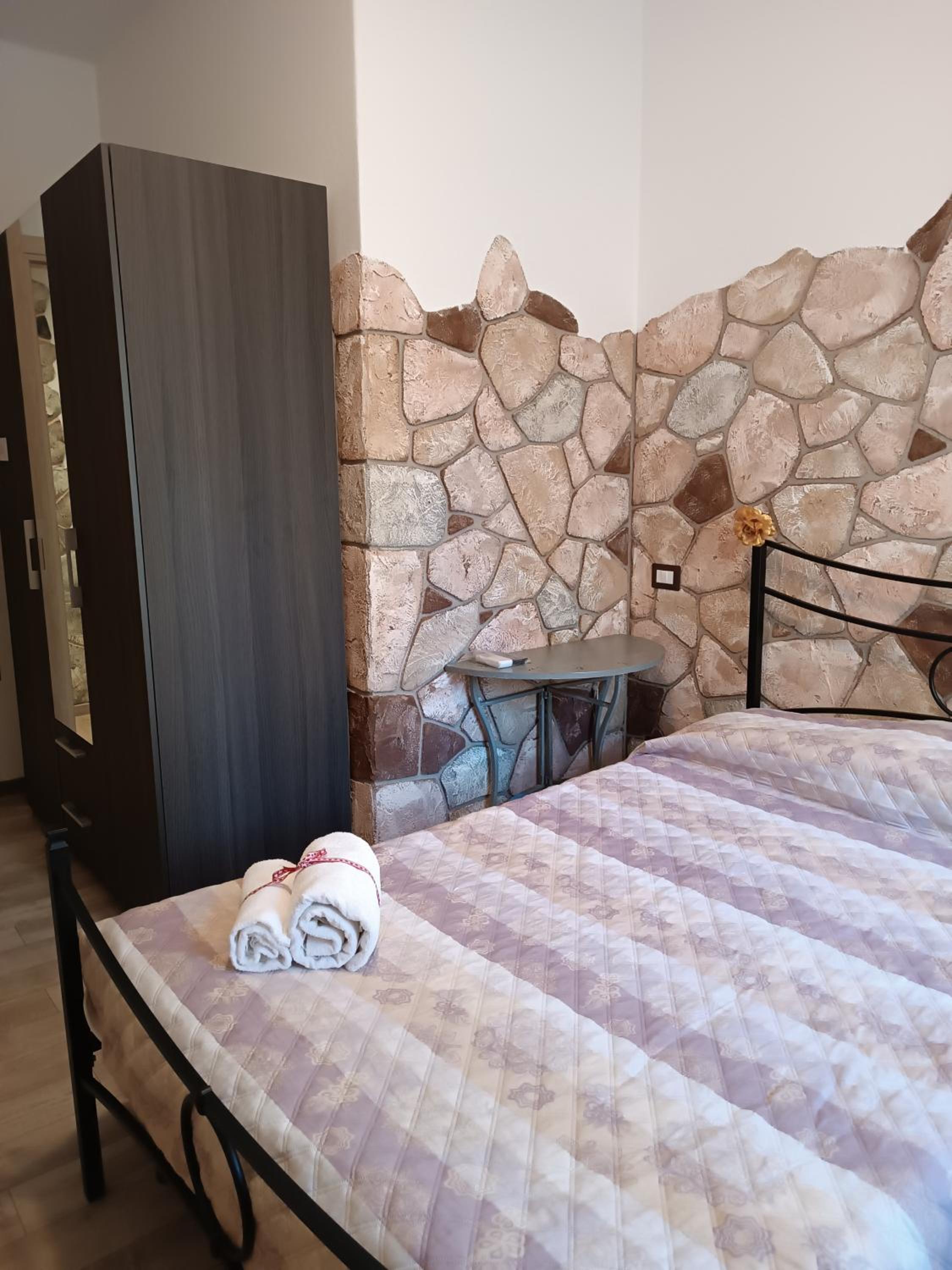 Single Room With Bathroom