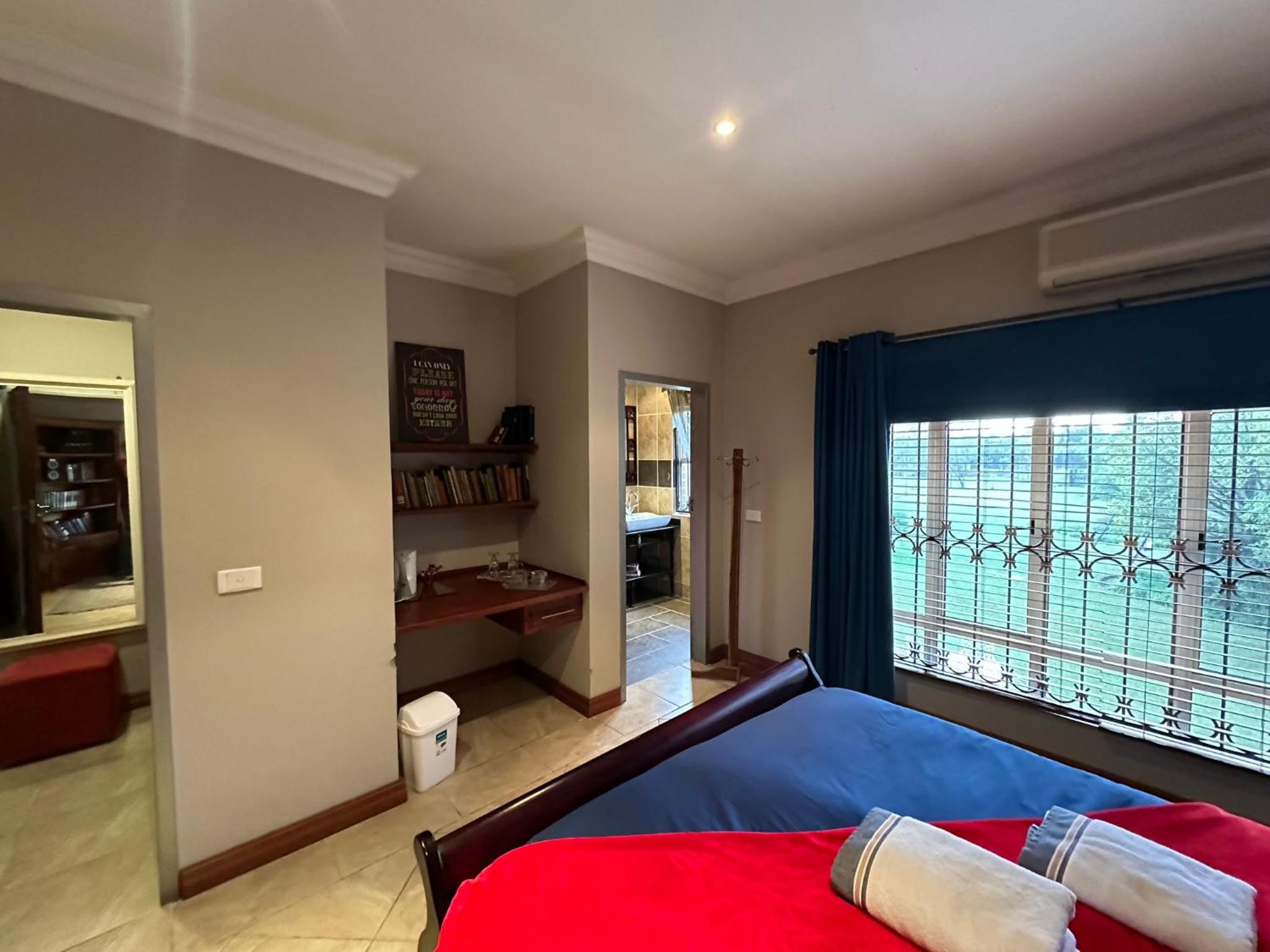 Double Room with Private Bathroom photo 2