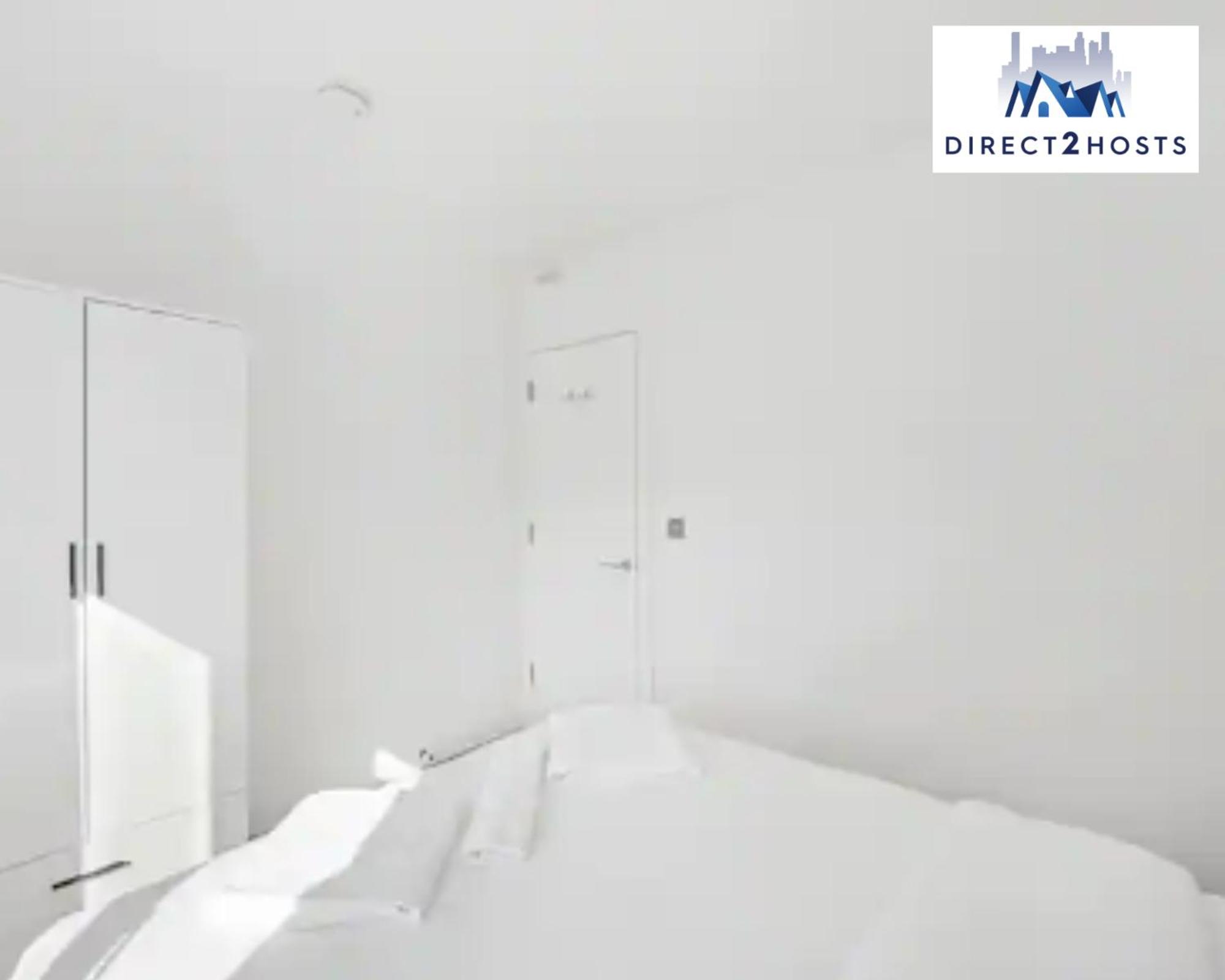 Three-Bedroom Apartment photo 1