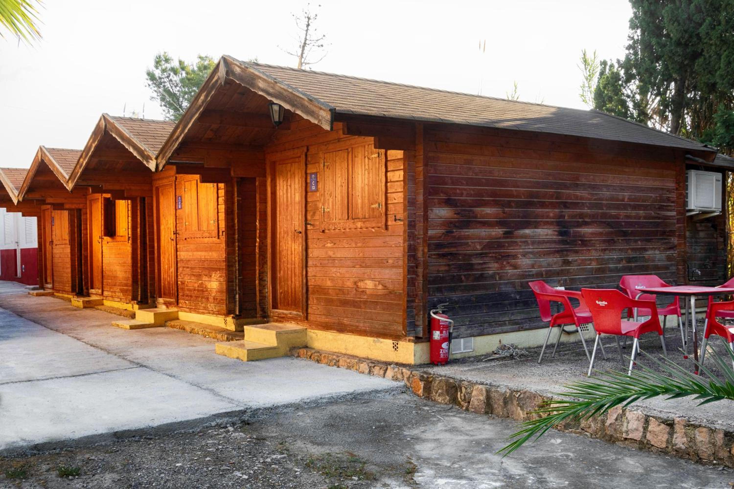 Wood Cabin - Photo 44