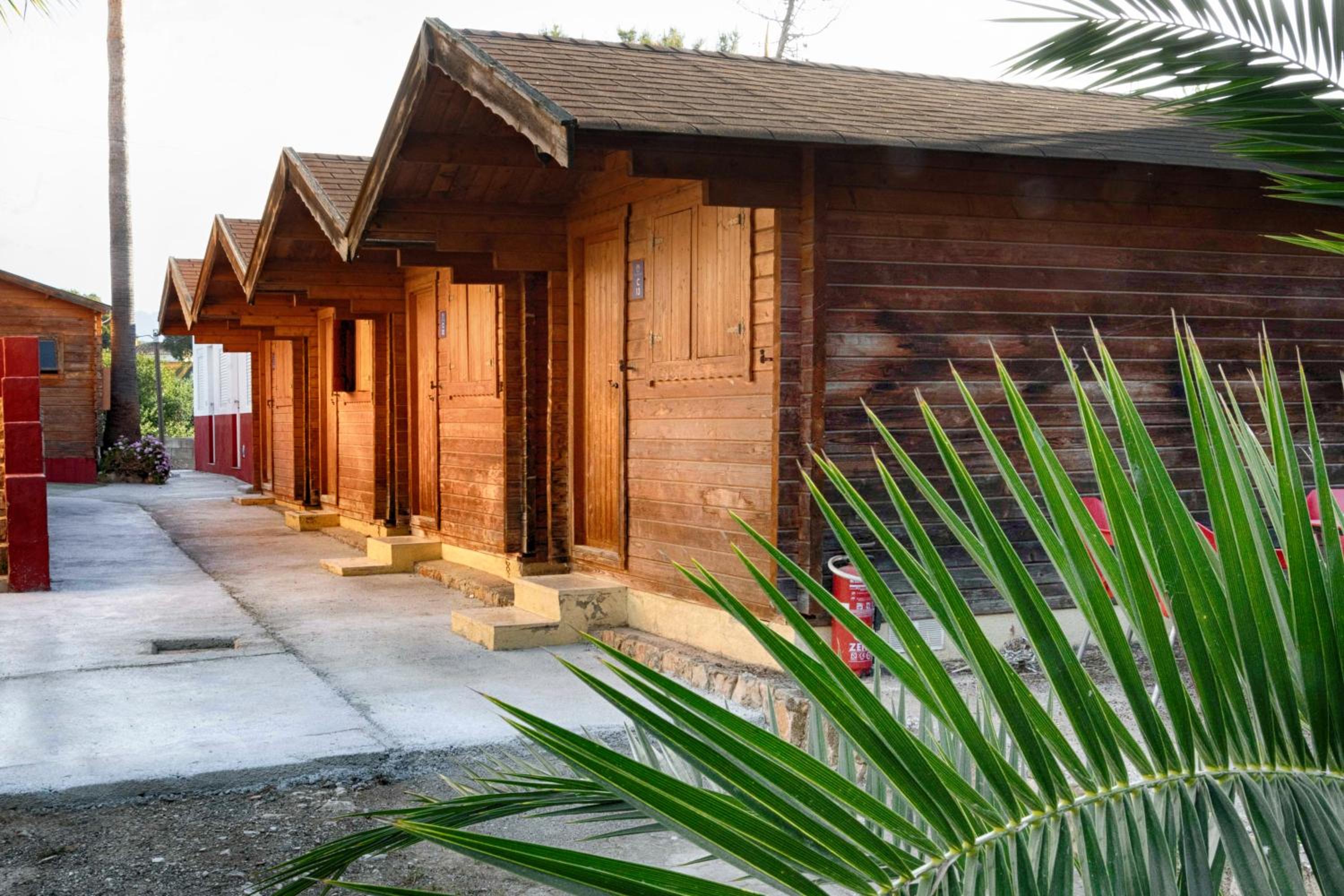 Wood Cabin - Photo 27
