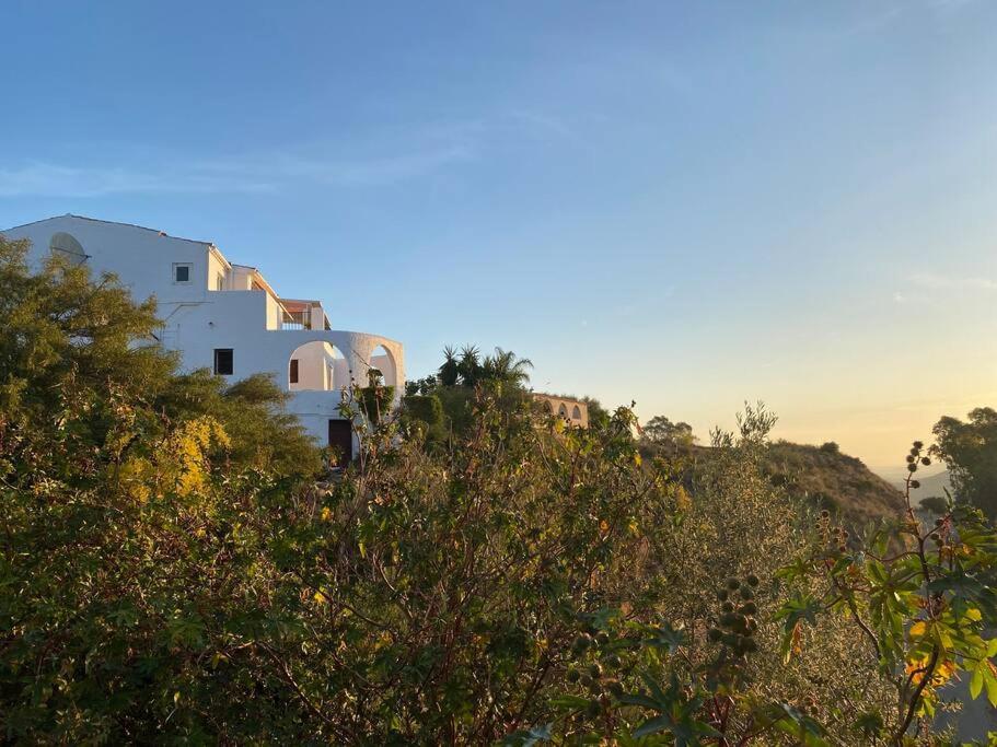 Villa with Private Pool photo 3