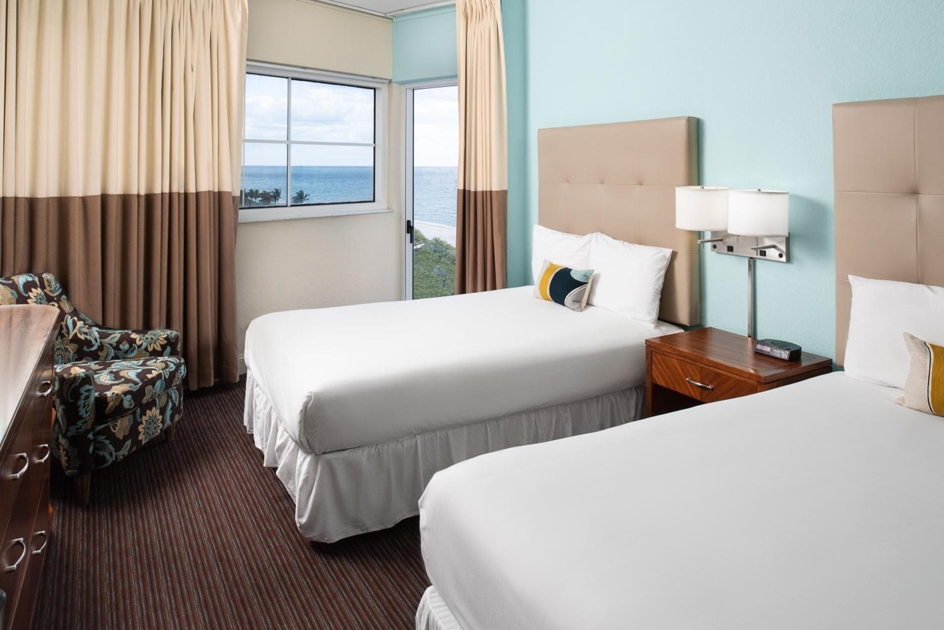Oceanfront Double Beds - Photo 3
