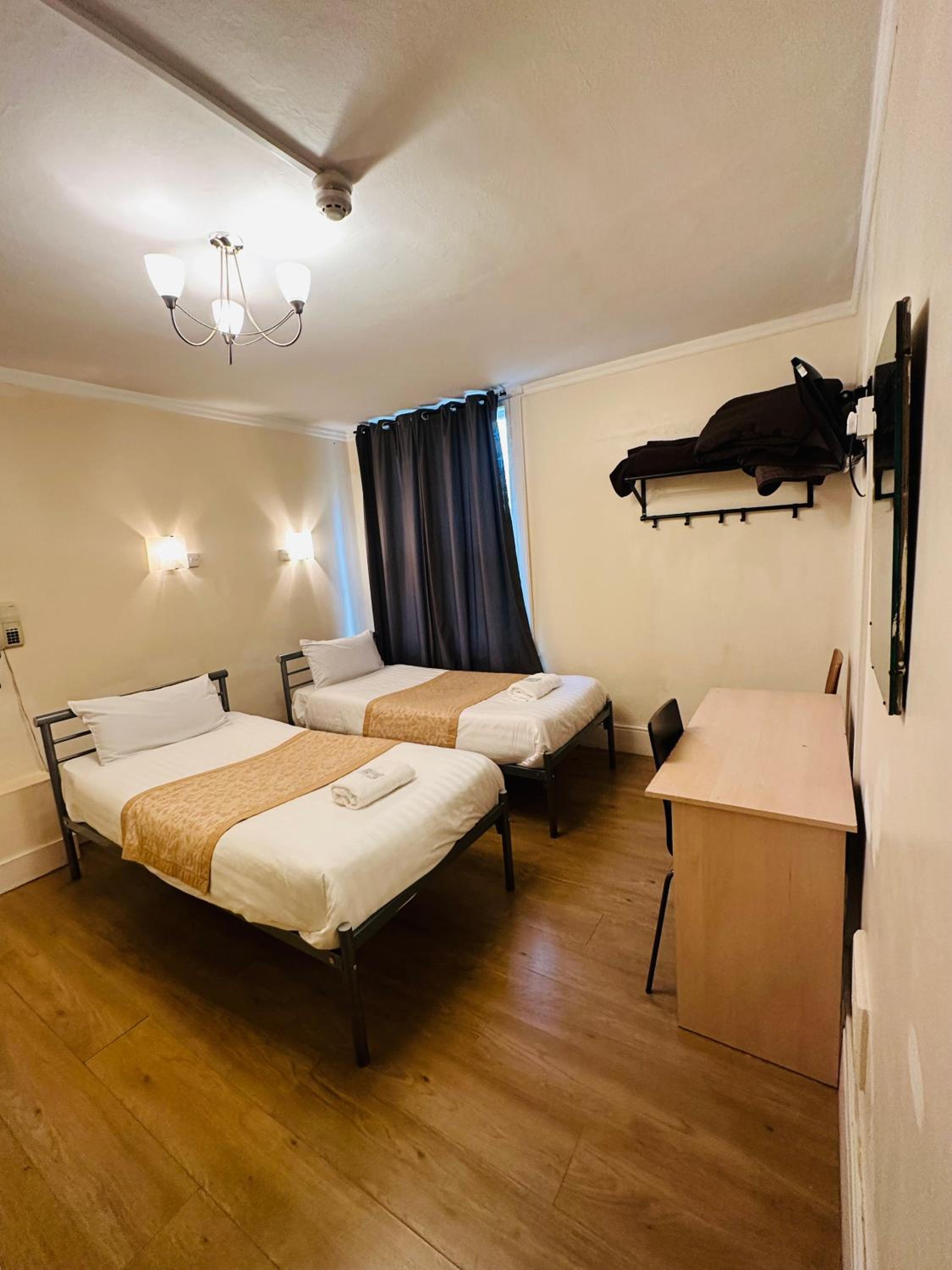 Twin Room en suite photo 2
