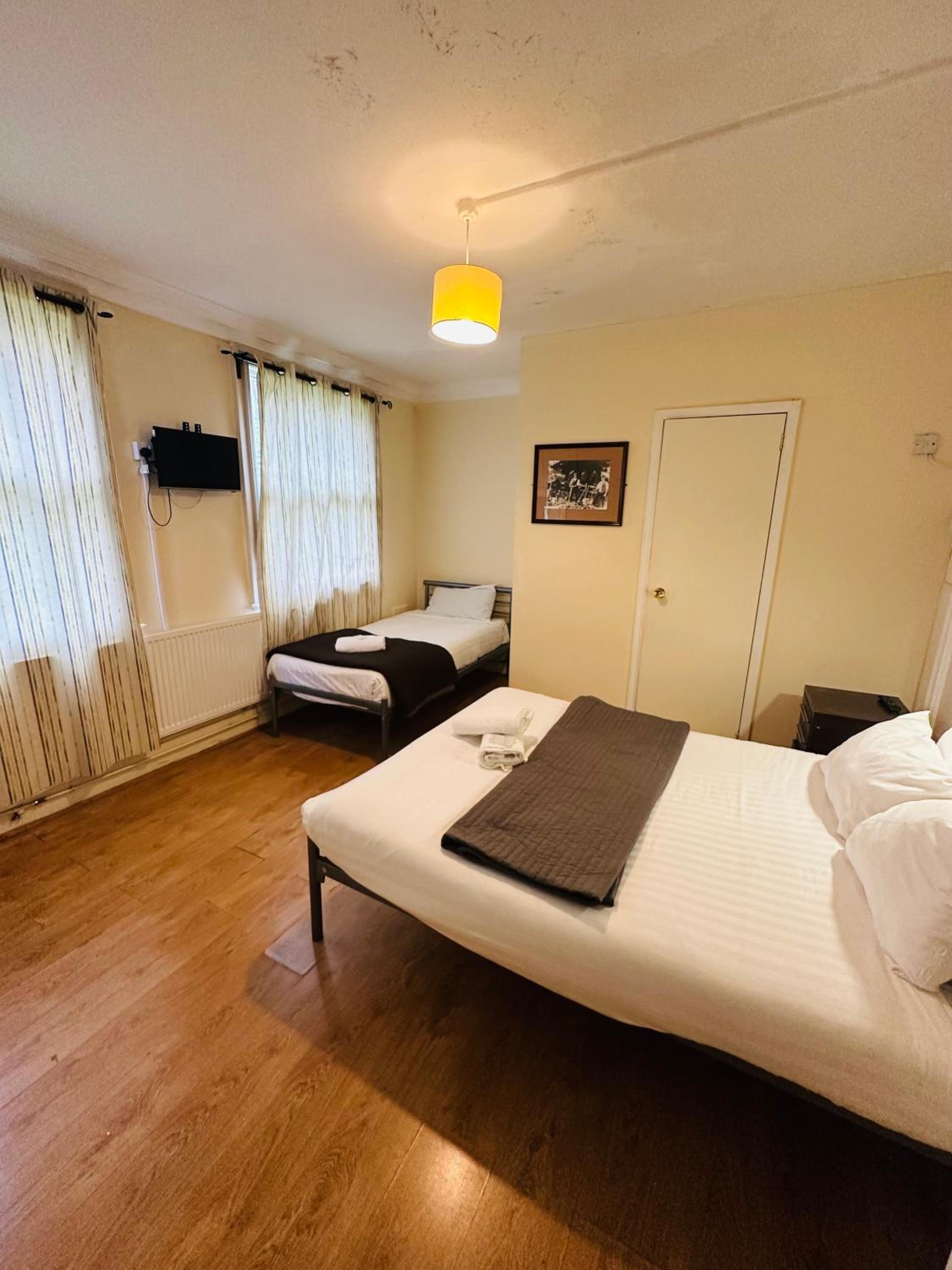 Triple Room with Private Bathroom photo 1
