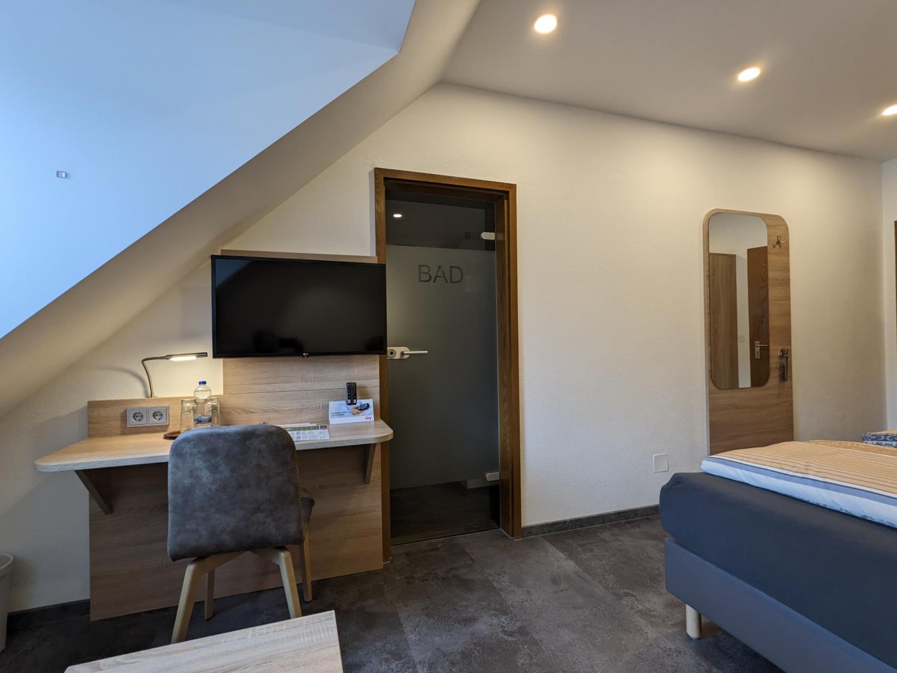 Comfort Room (2- 4 people) - Photo 14