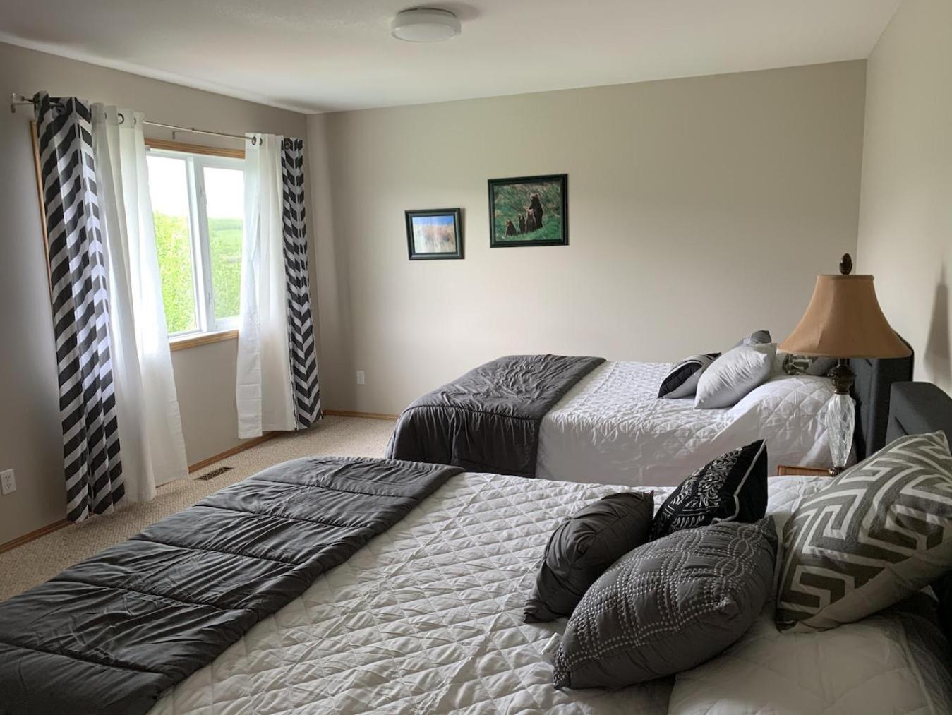 Three-Bedroom Vacation Home  photo 2
