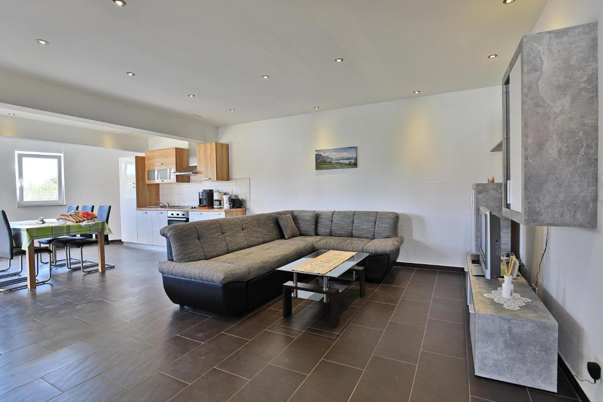Apartment With Balcony photo 3