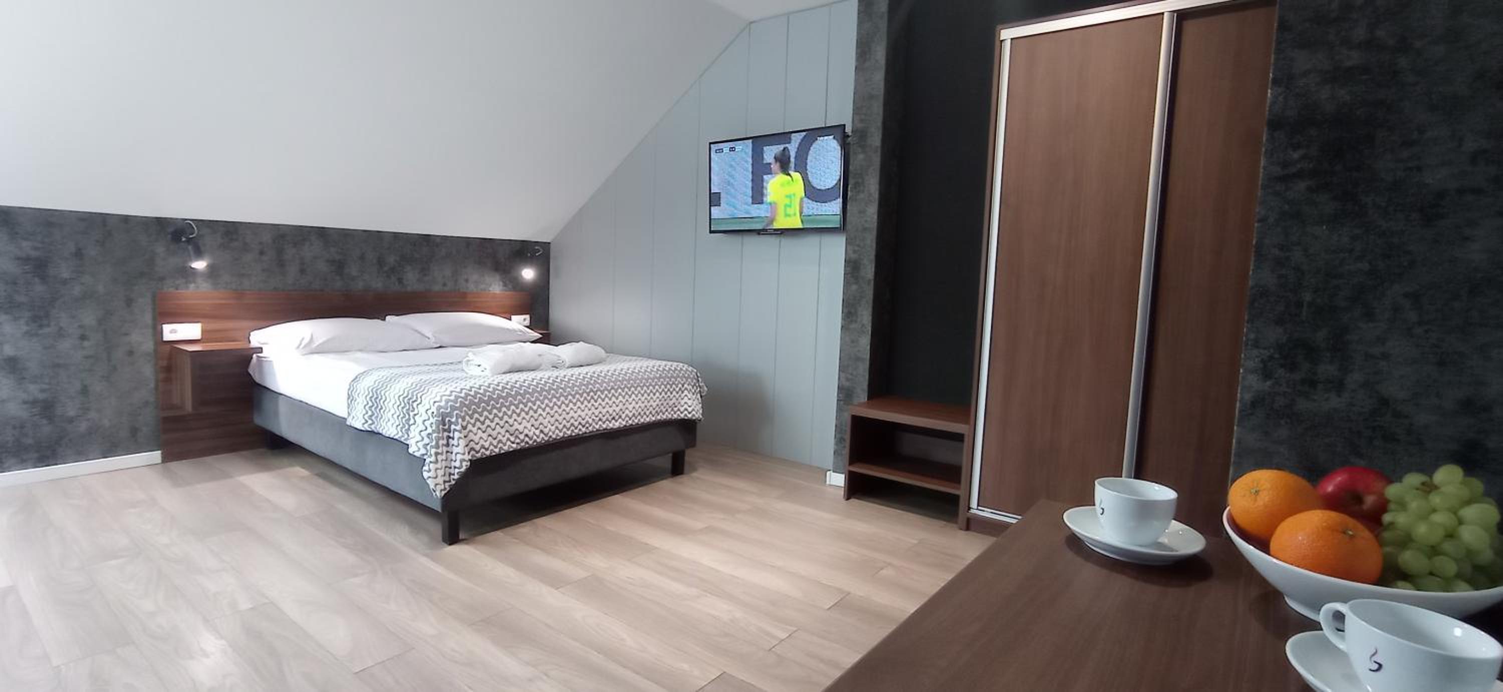 Quadruple Room with Mountain View - Photo 4