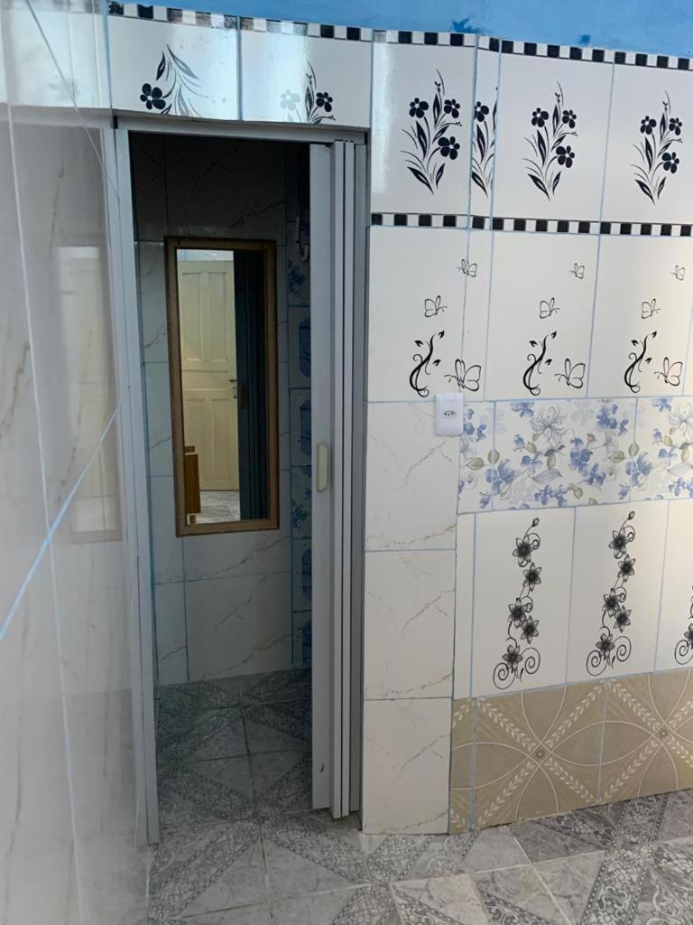 Large Double Room - Photo 3