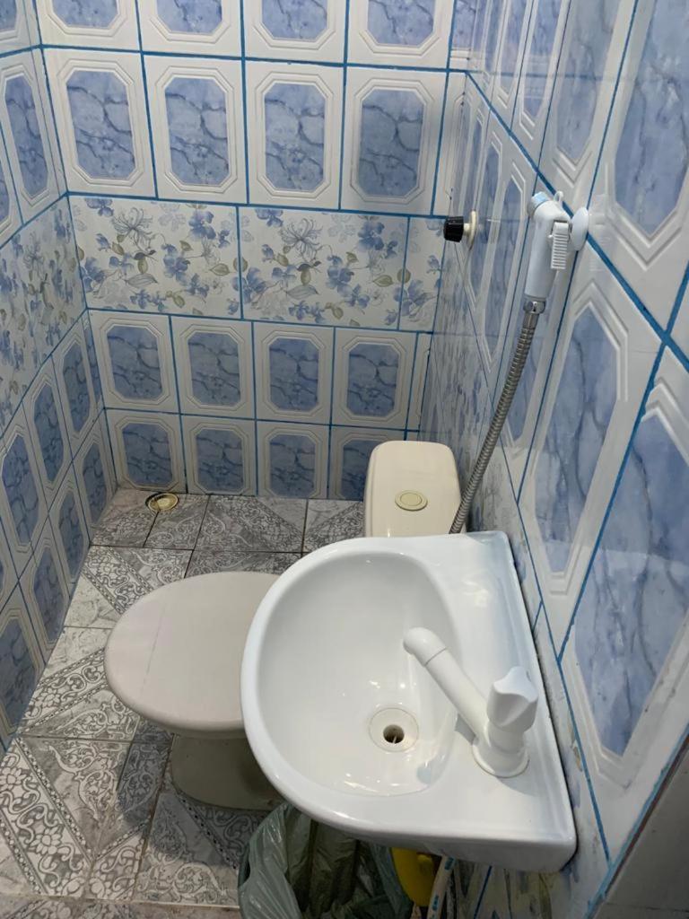 Large Double Room - Photo 7