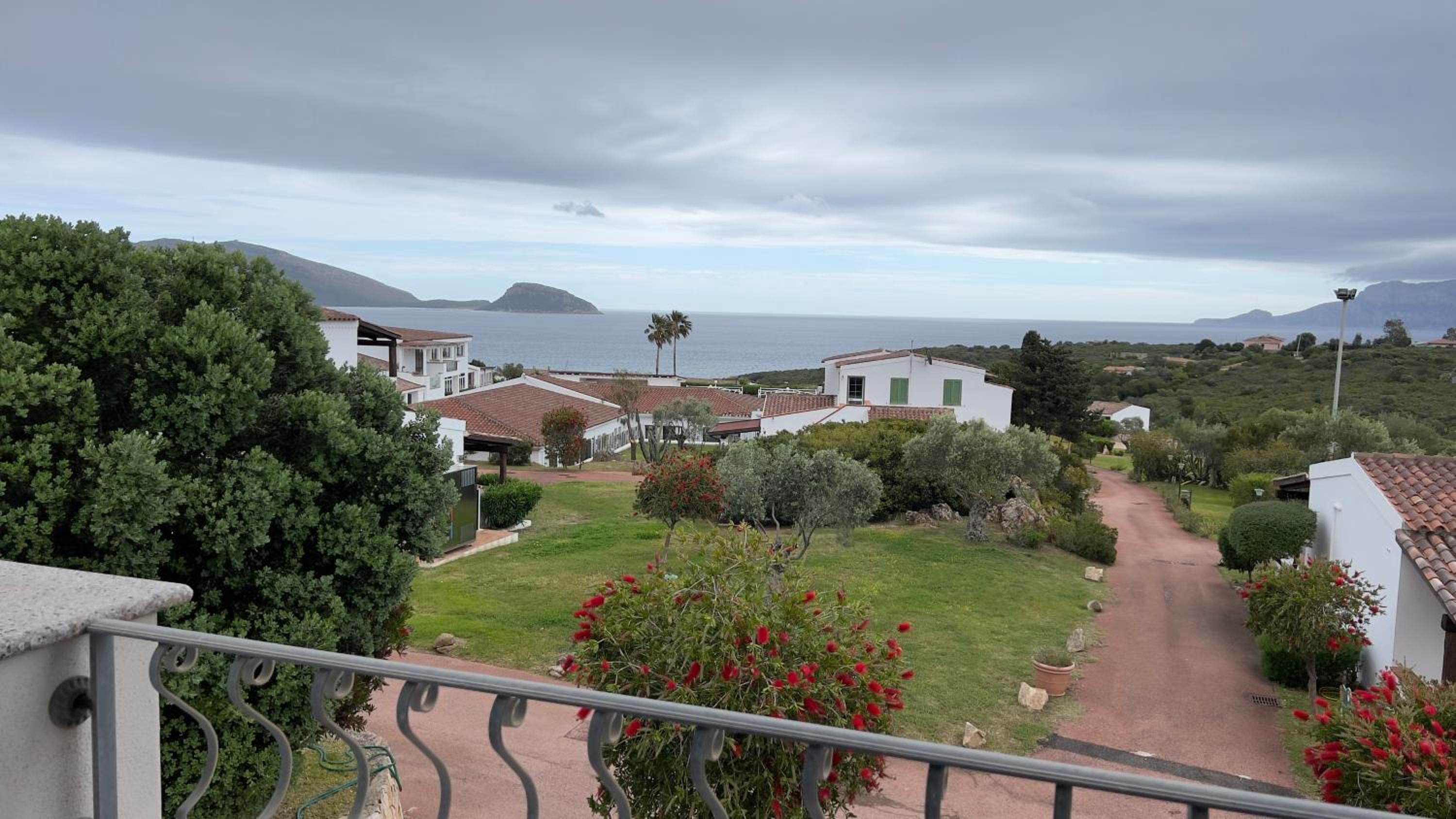 Deluxe Double or Twin Room with Sea View photo 3