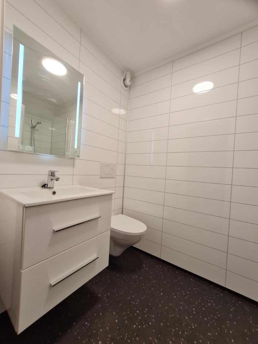 Deluxe Double Room (2 Adults + 1 Child) photo 3