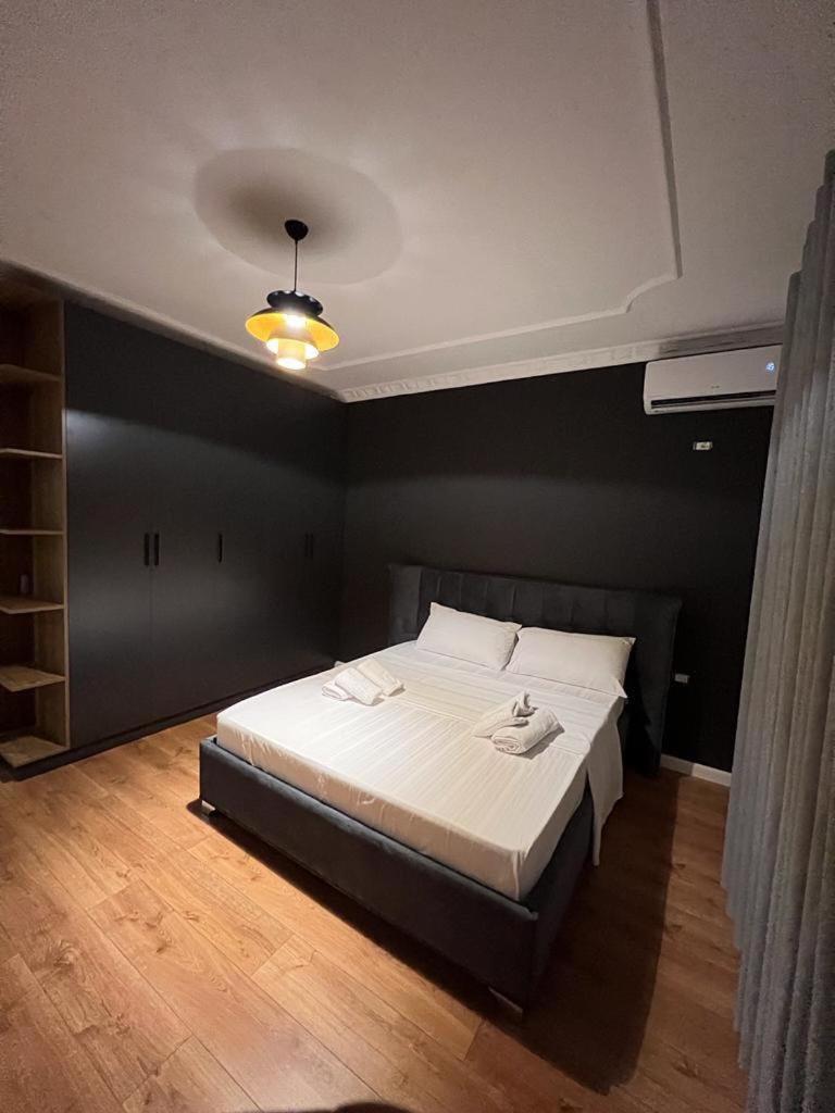 One-Bedroom Apartment with Balcony