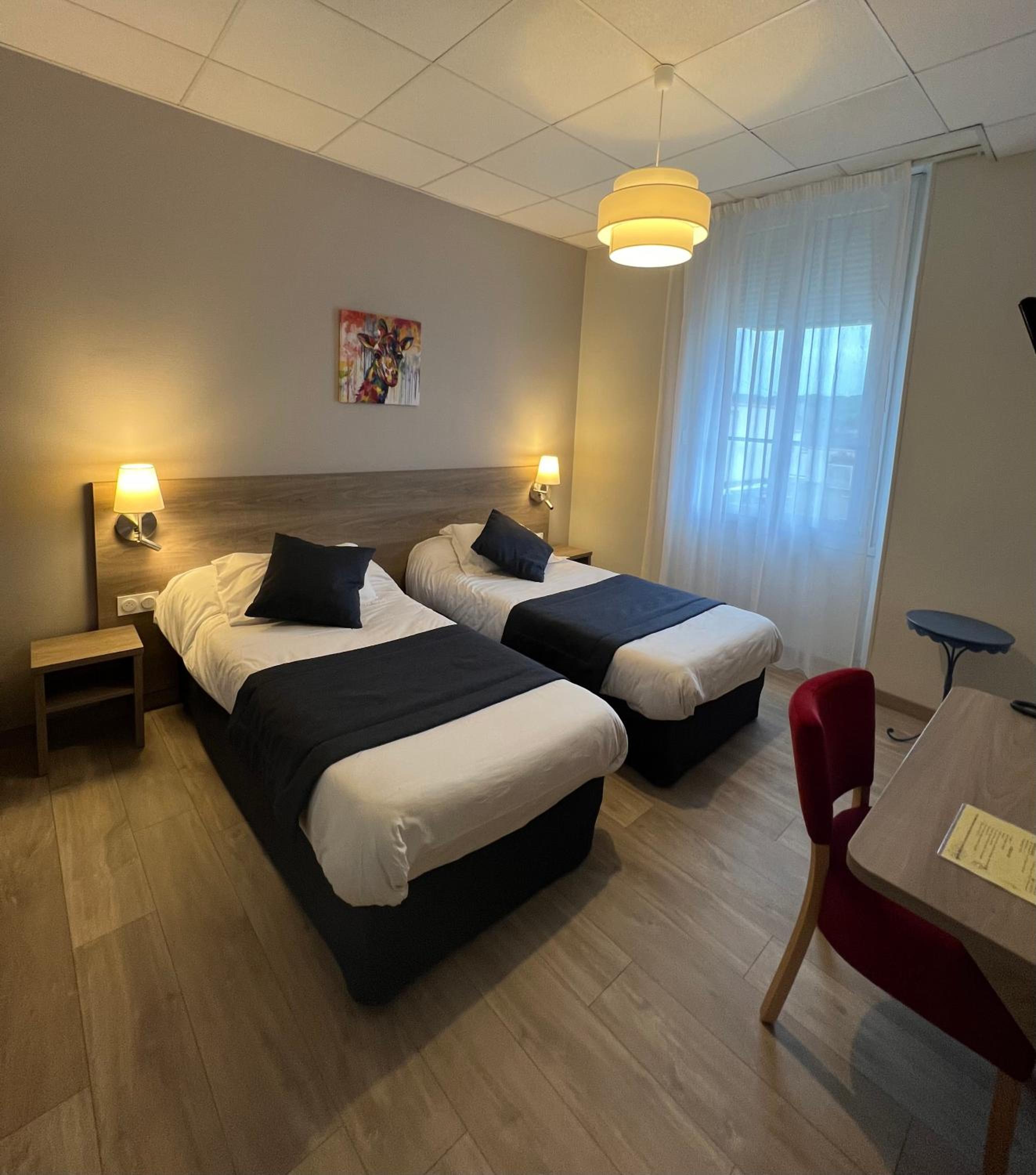 Twin Room - Photo 1