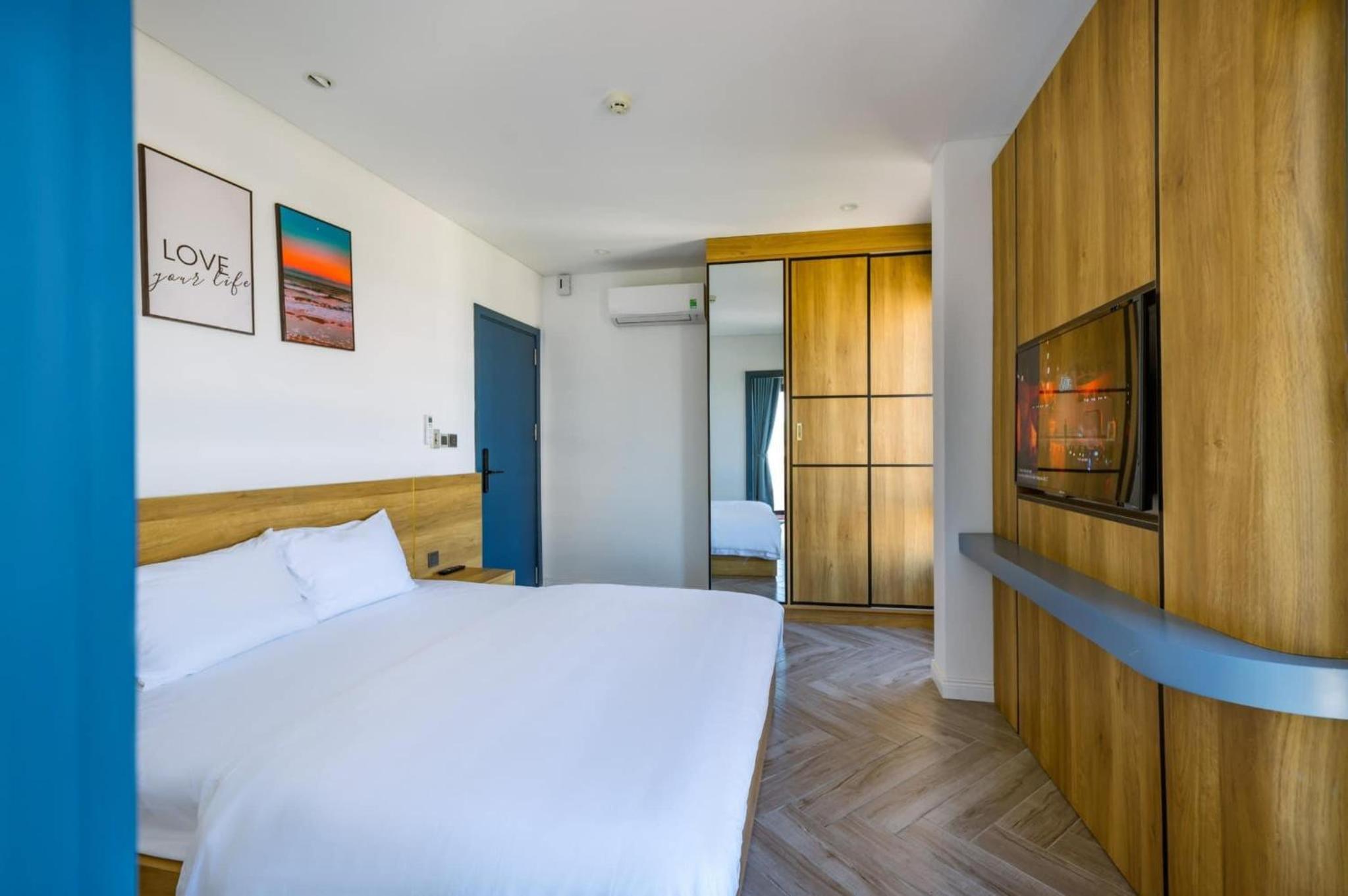 Double Room with Sea View - Photo 4