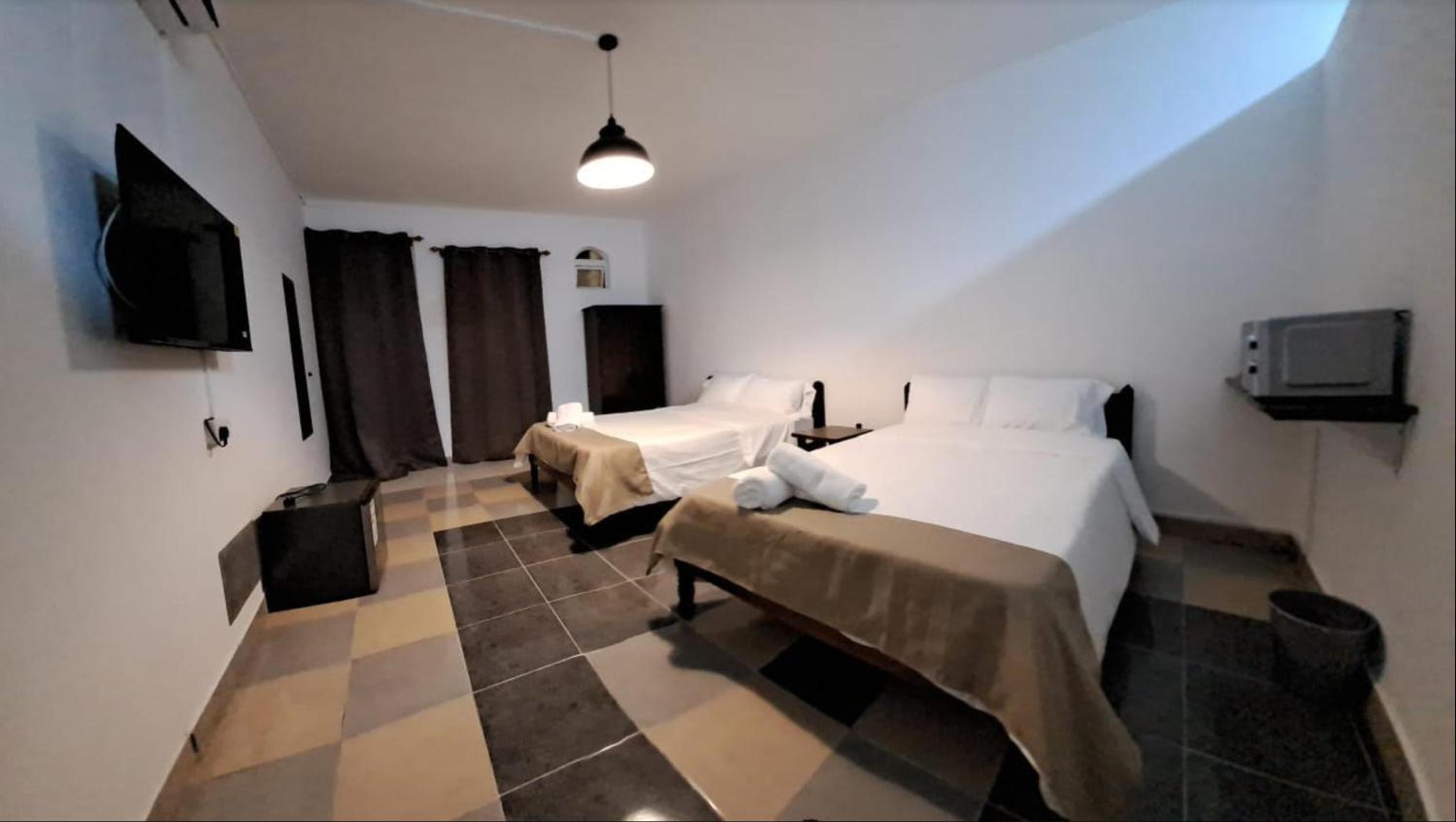 Double Room With Private Bathroom photo 1