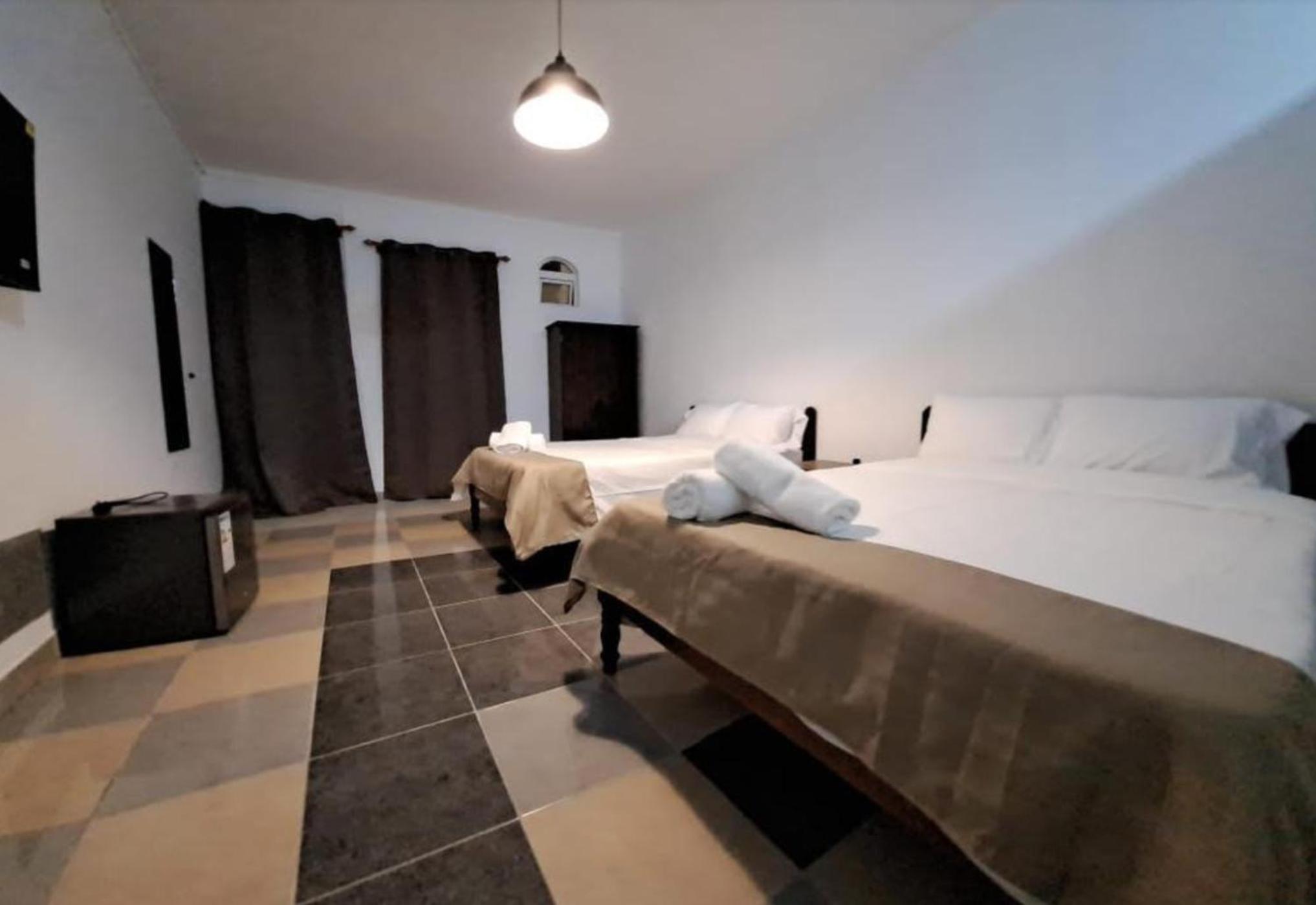 Double Room With Private Bathroom photo 3