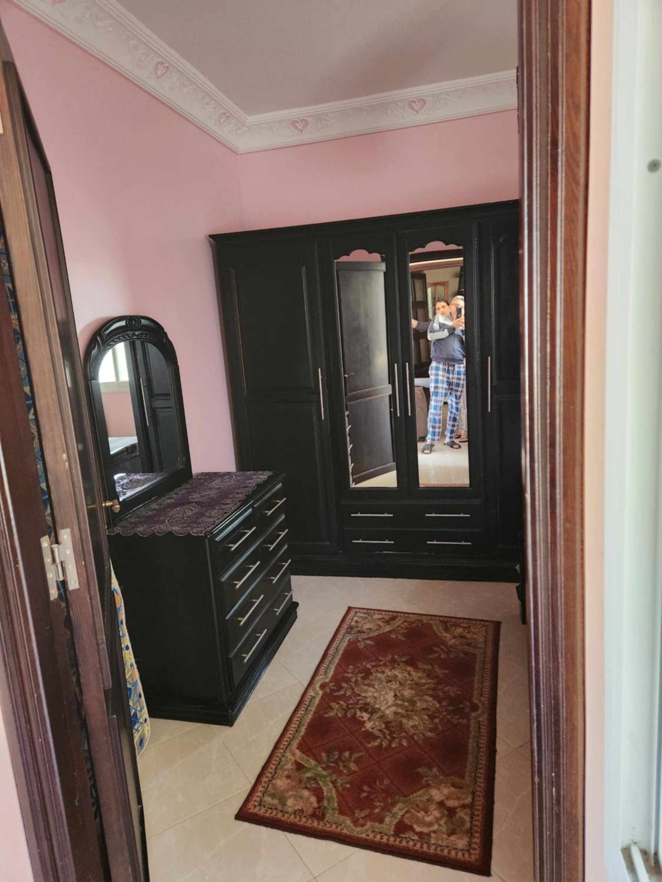 One-Bedroom Apartment - Photo 6