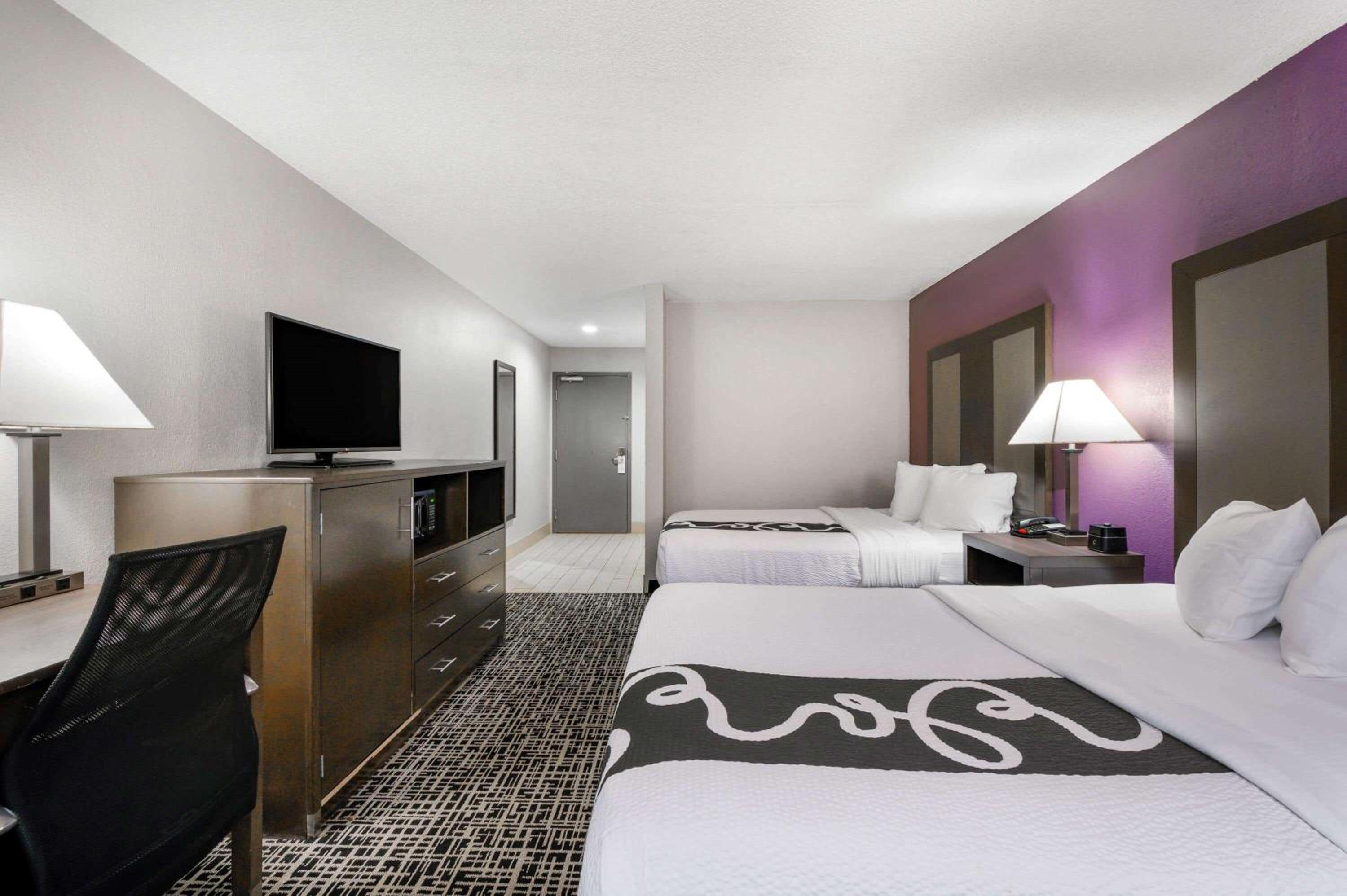 Queen Room with Two Queen Beds - Mobility Access/Non-Smoking