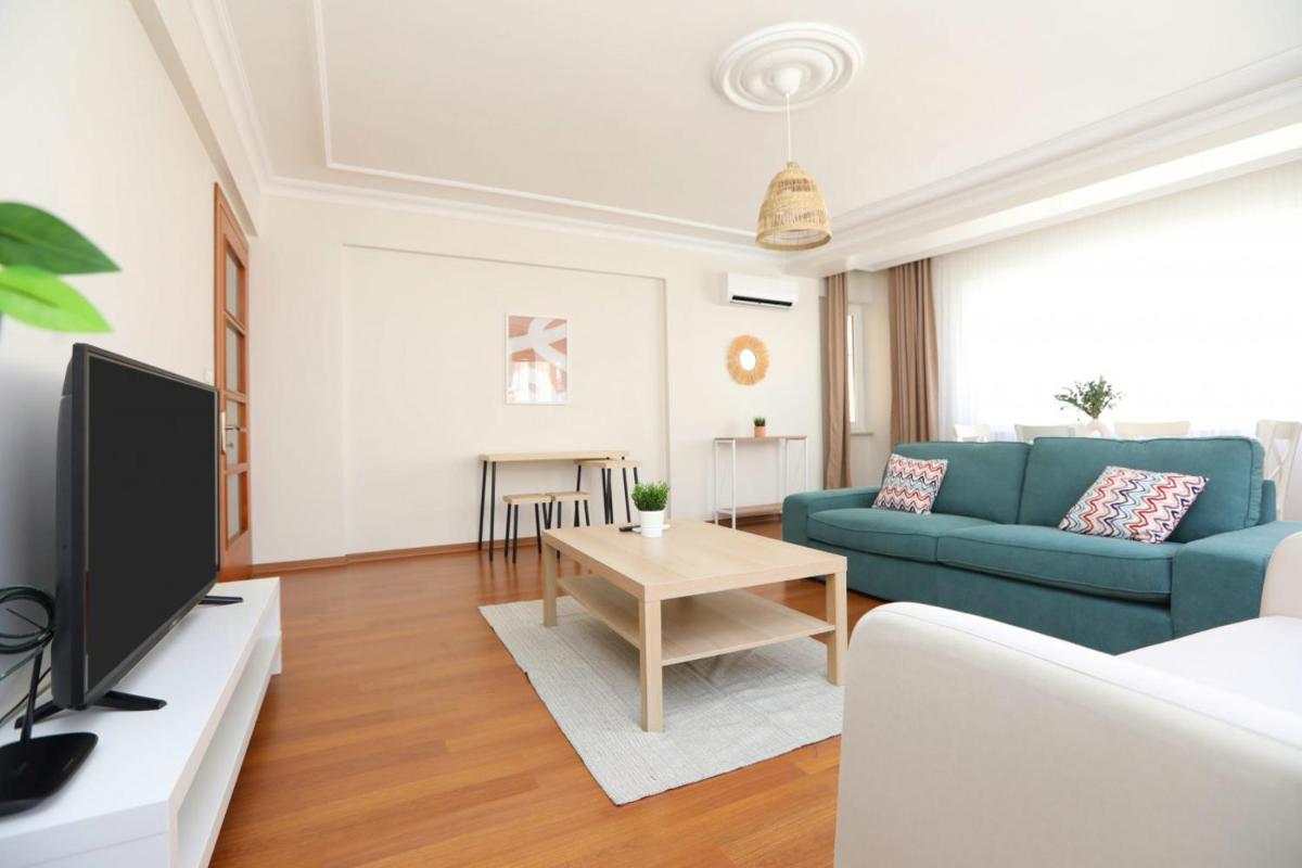 Apartment photo 2