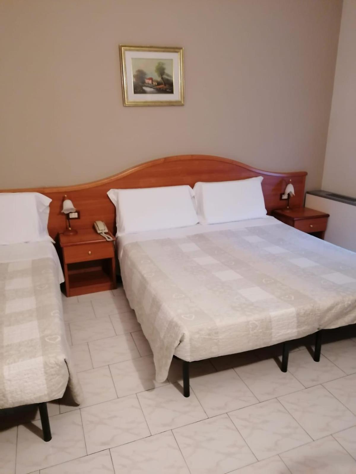 Triple Room - Photo 5