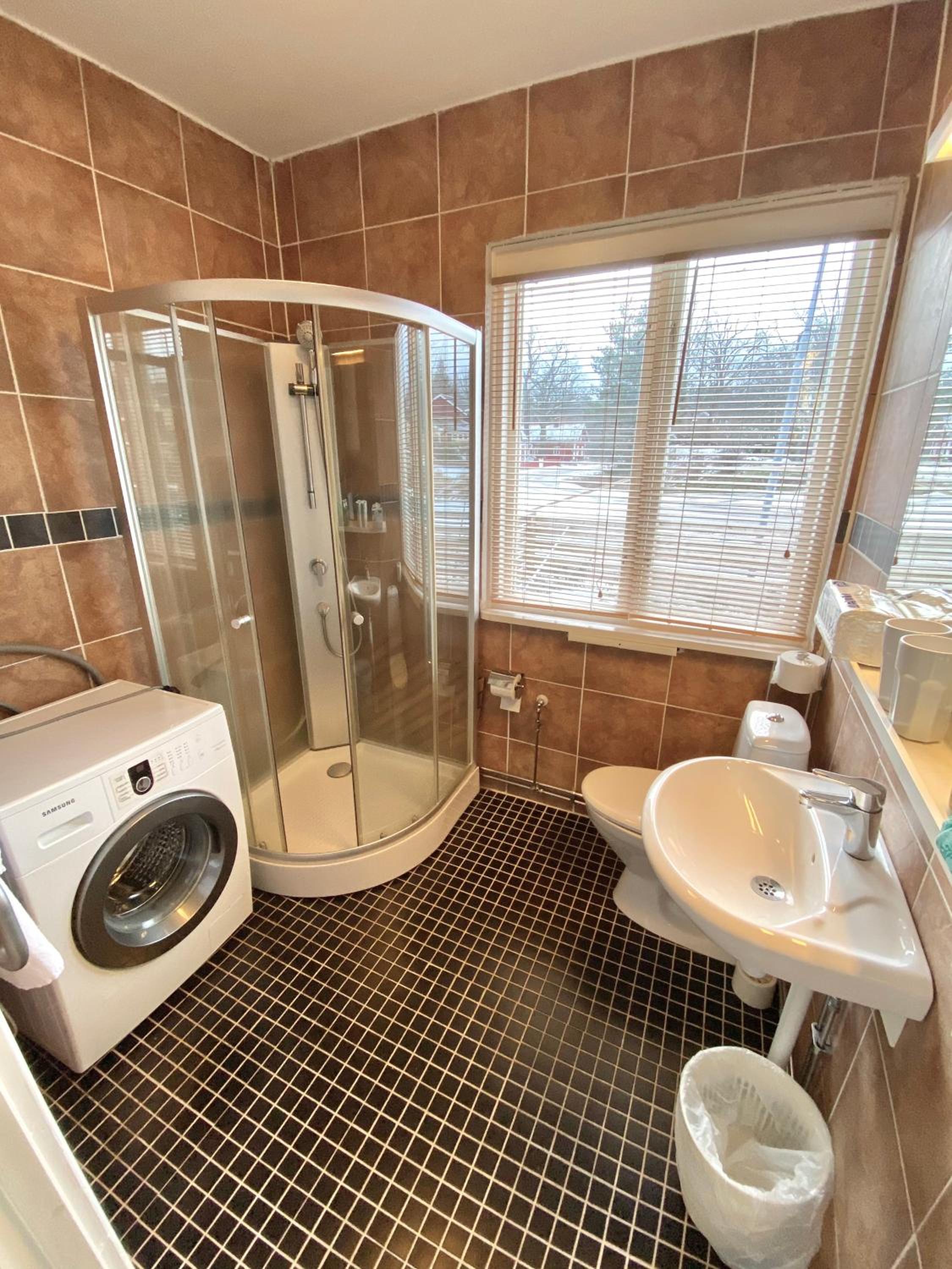Three-Bedroom House photo 2