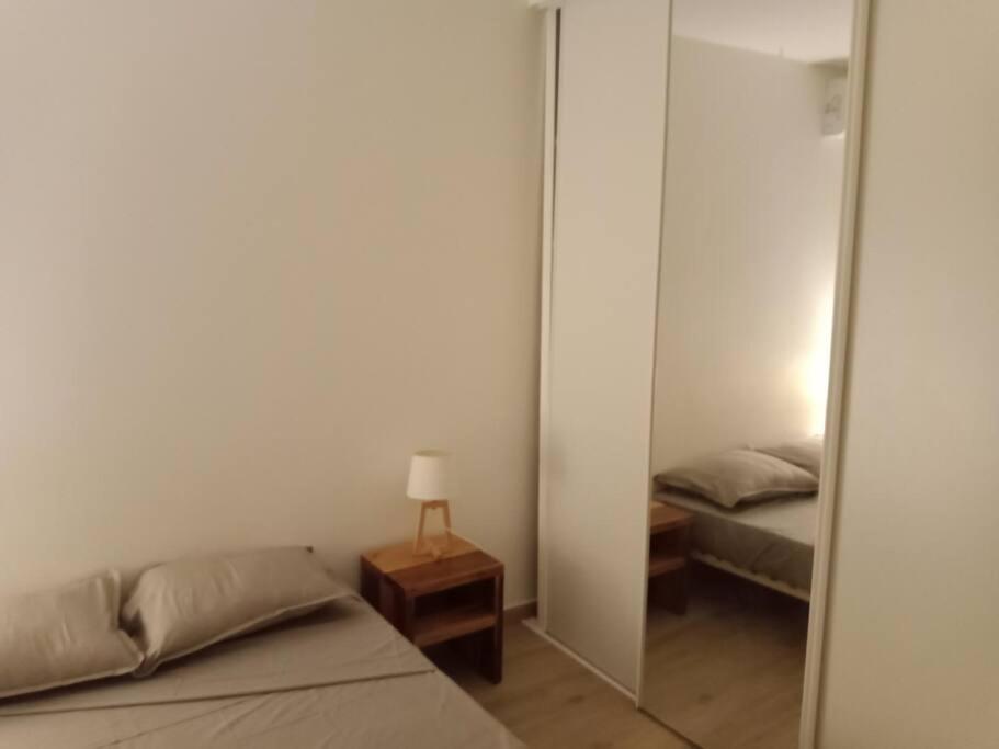 One-Bedroom House photo 1
