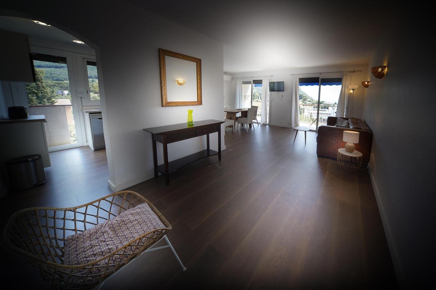 Apartment with Sea View photo 2