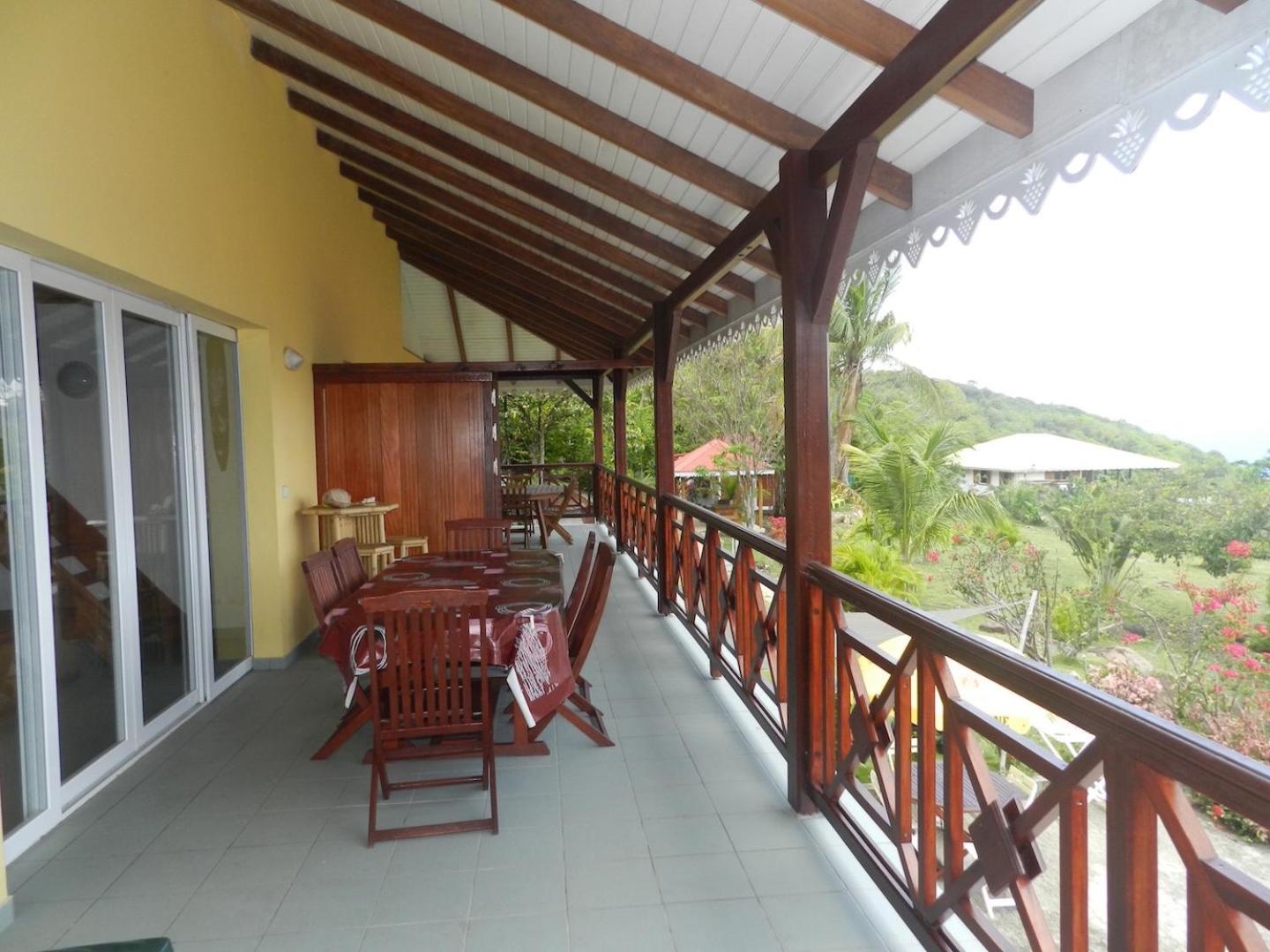 One-Bedroom House - Photo 11