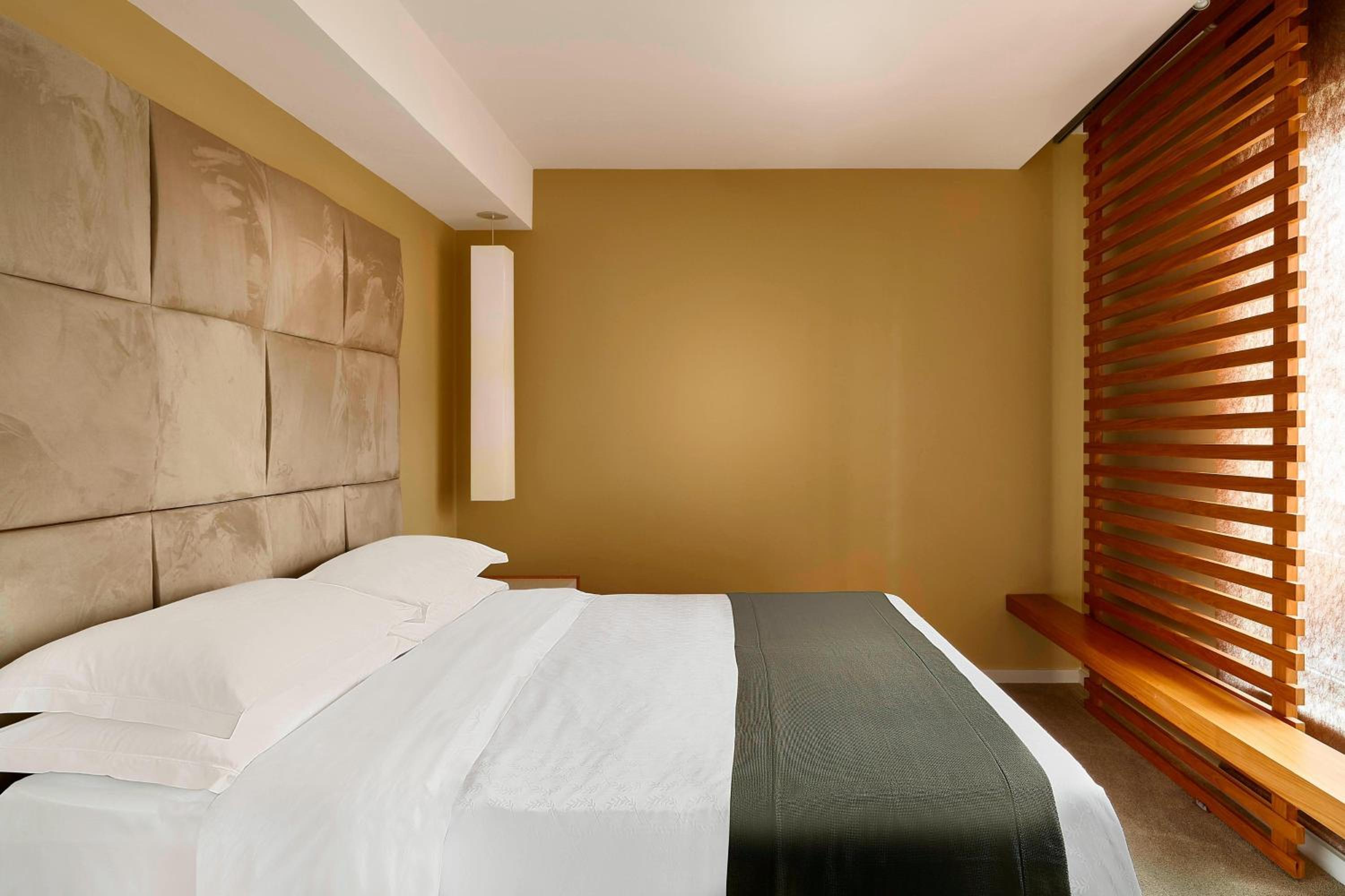 Exclusive King Room - Photo 10