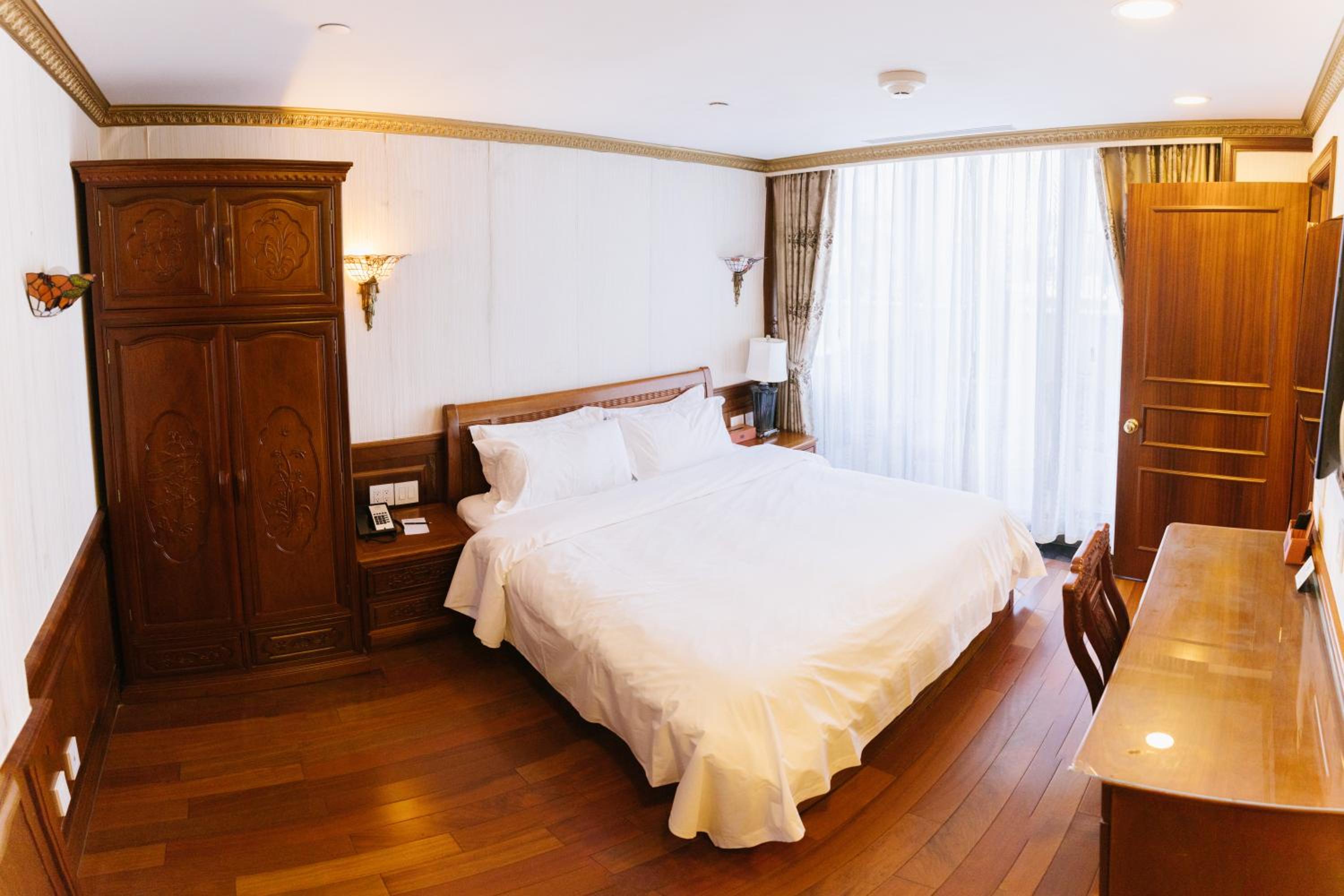 Suite with City View