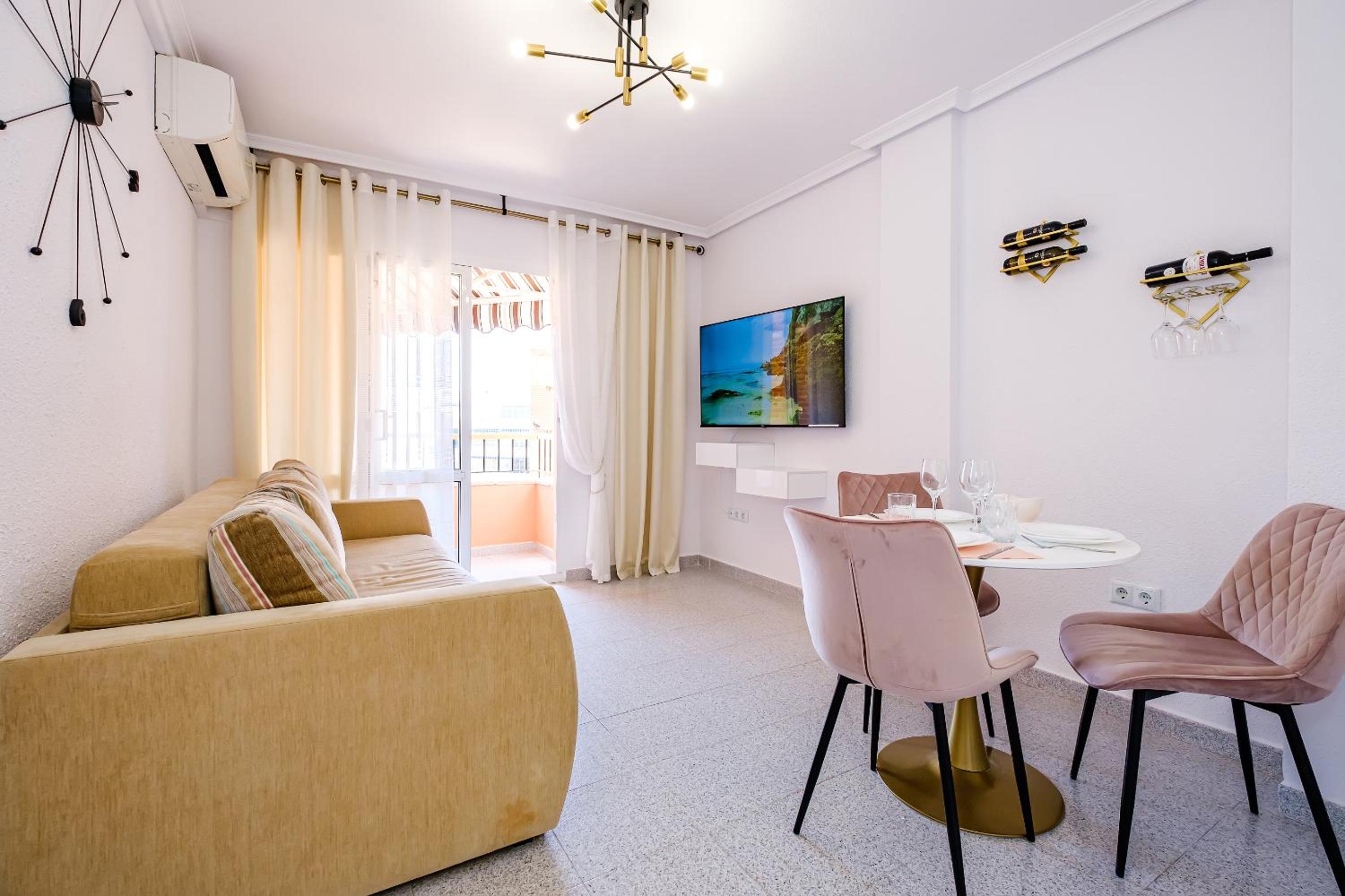 Apartamento con vista a la piscina