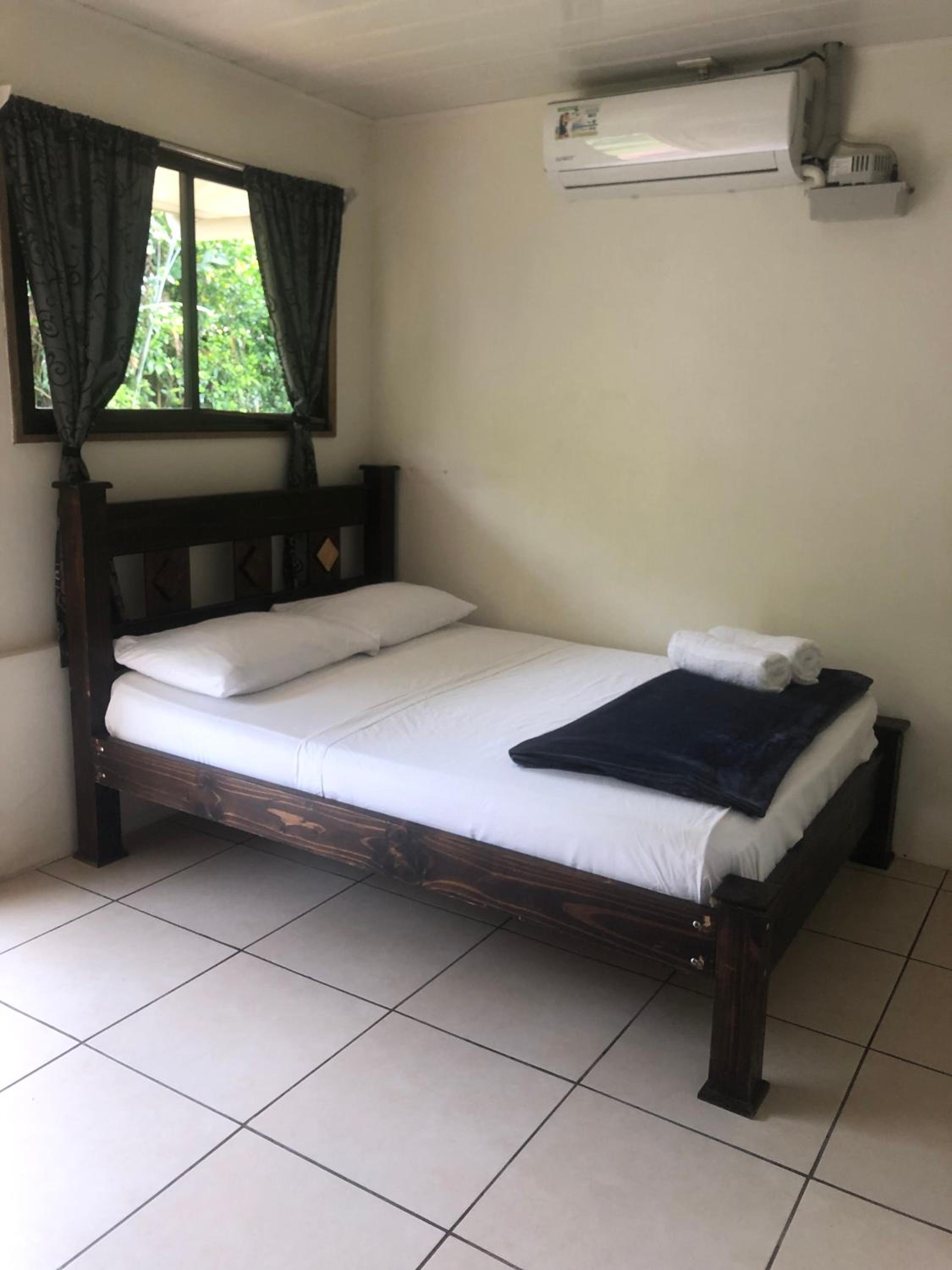 Economy Double Room photo 3
