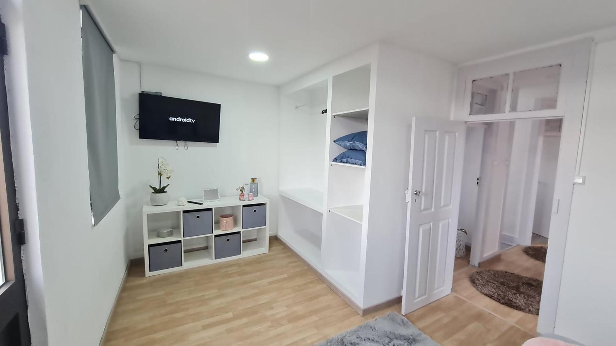 Three-Bedroom House photo 2