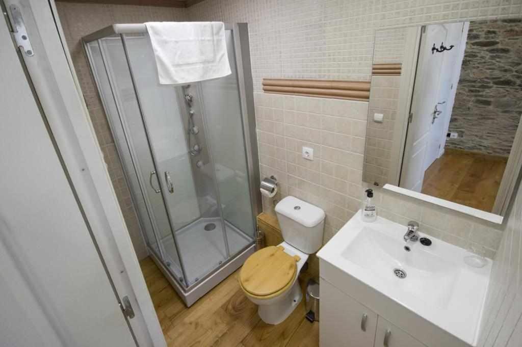Double Room with Mountain View - Photo 4