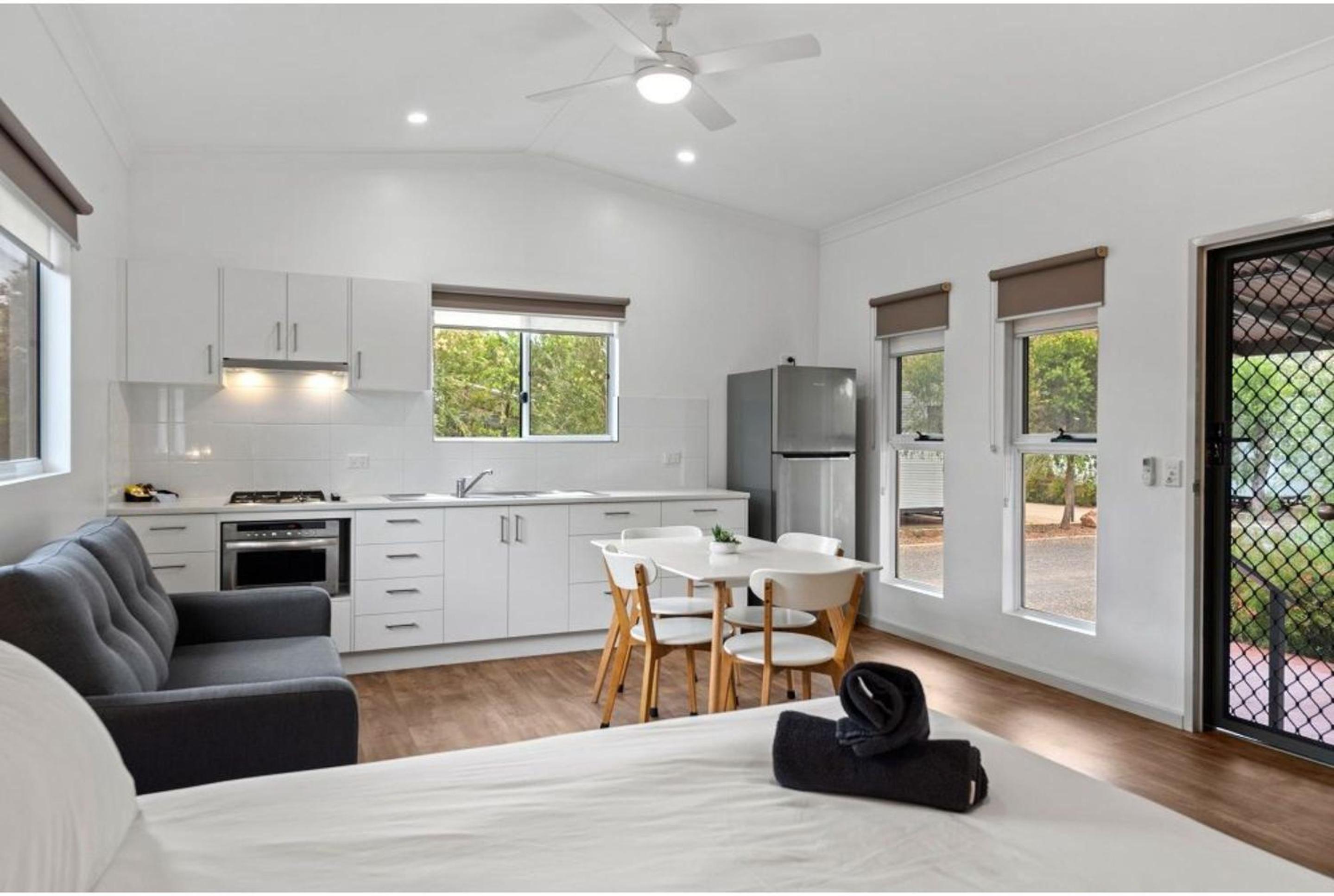 Deluxe Studio Cabin - Photo 1