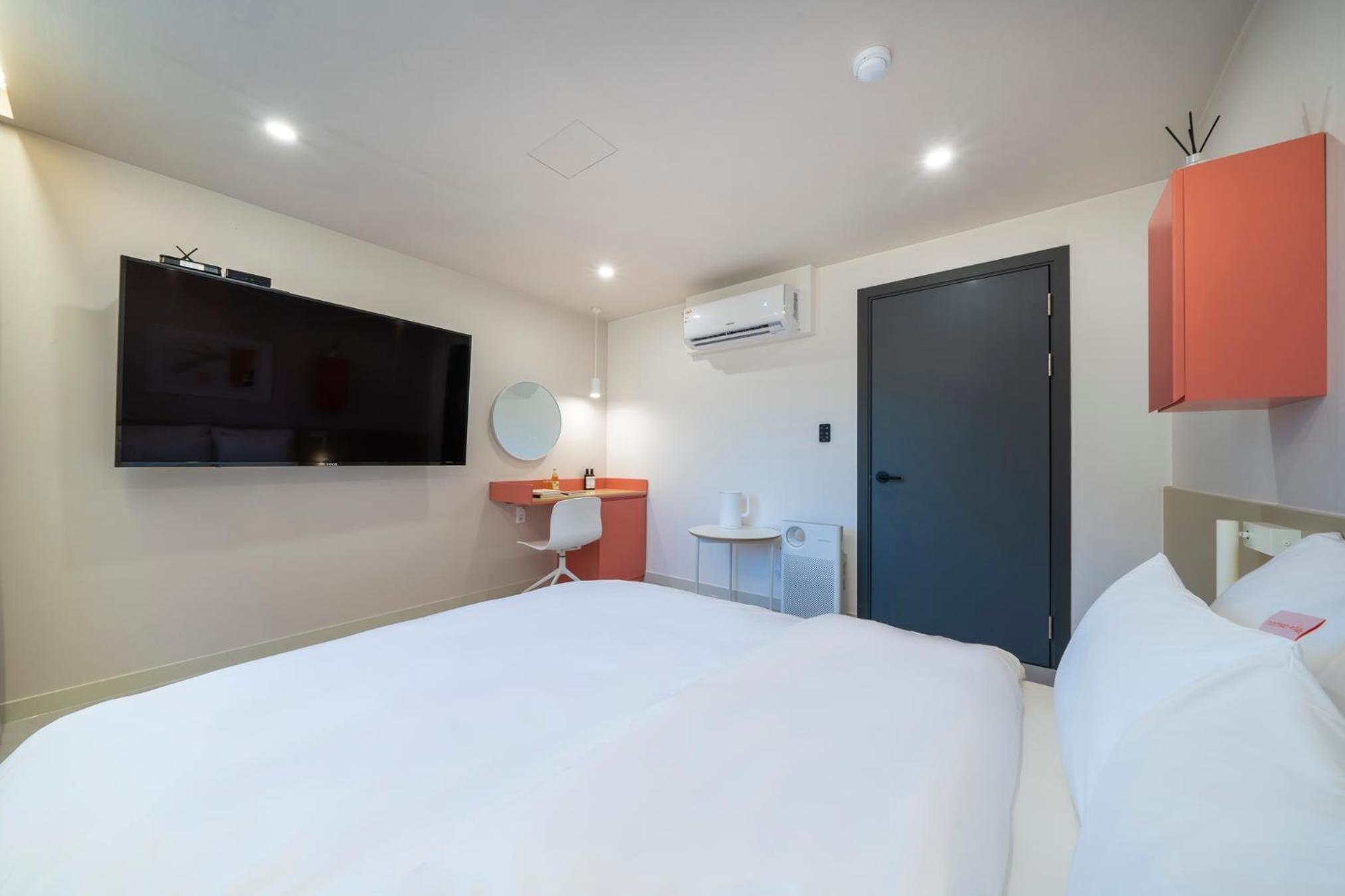 Standard Double Room - Photo 1