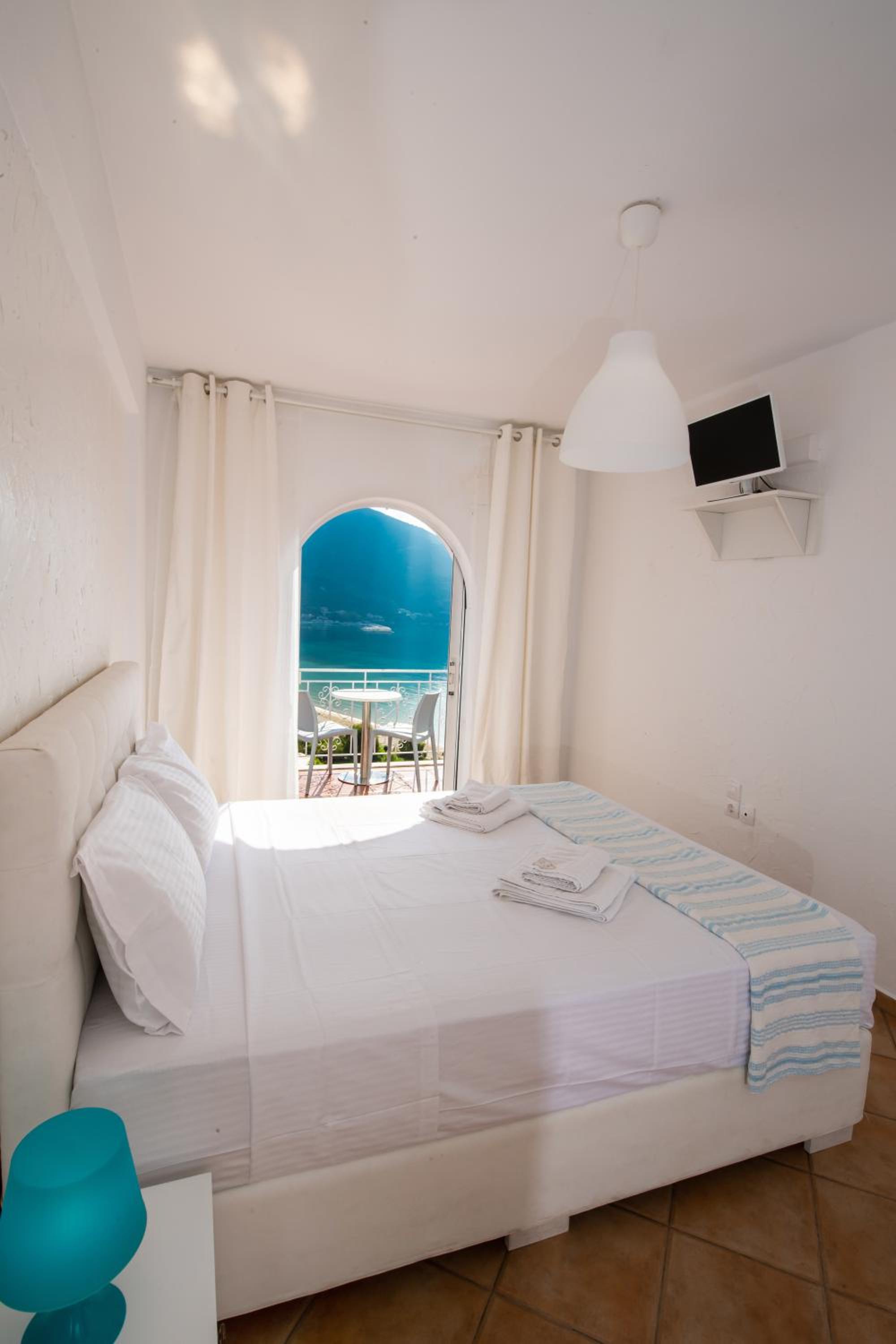 Basic Triple Room - Photo 10