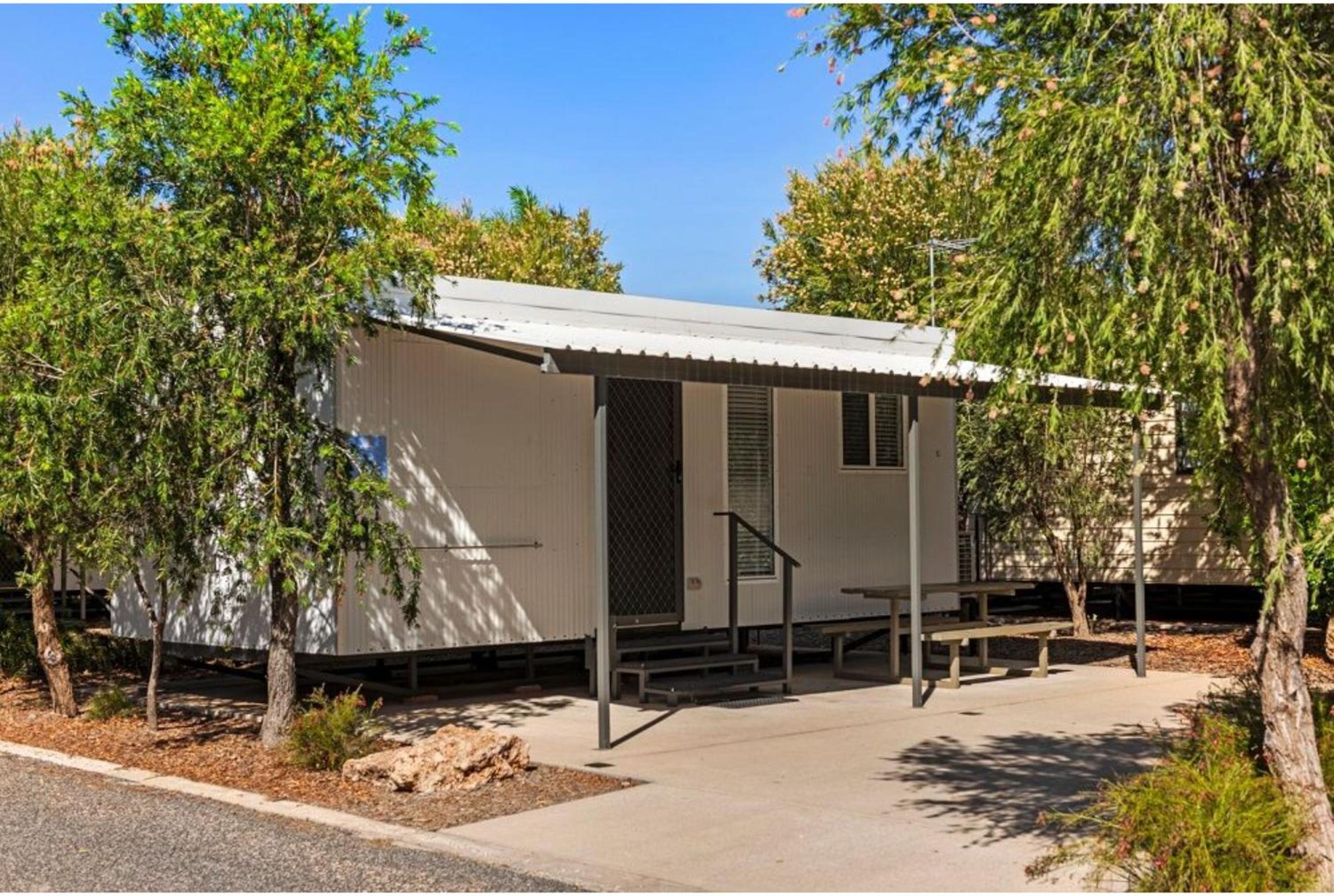 Standard Cabin (No Bathroom) - Photo 2