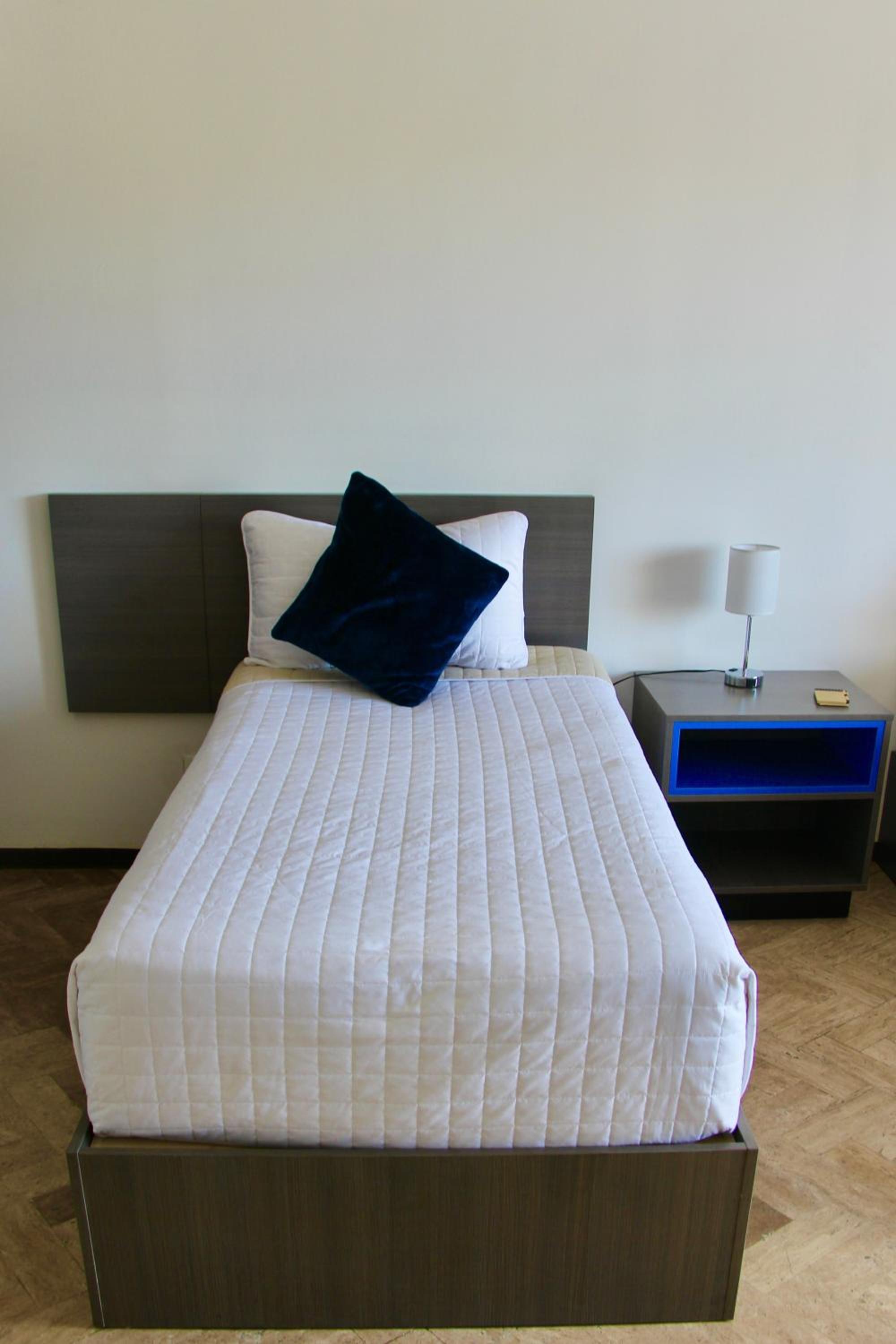 Large Single Room