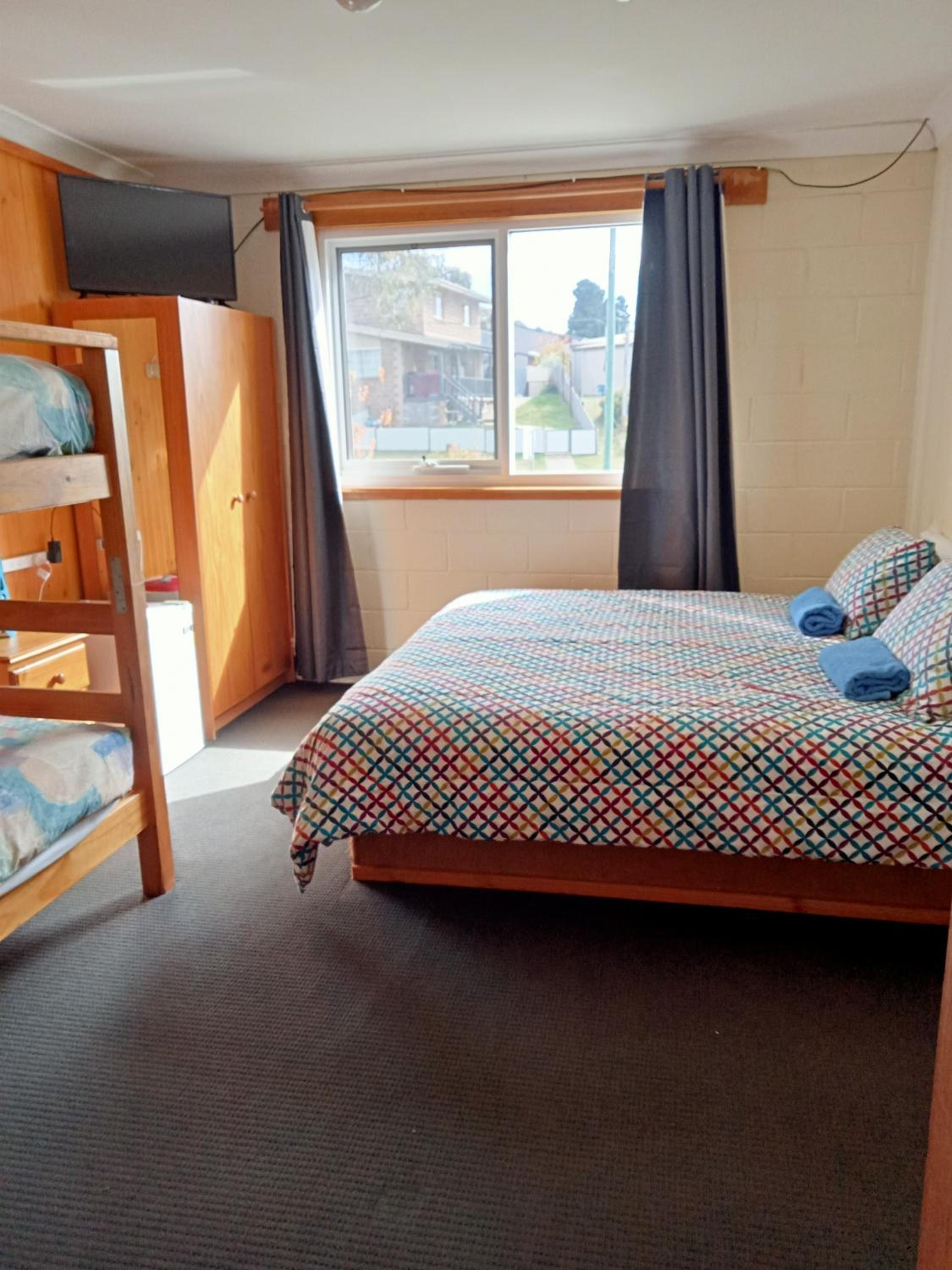 King Room with Bunk Beds photo 1