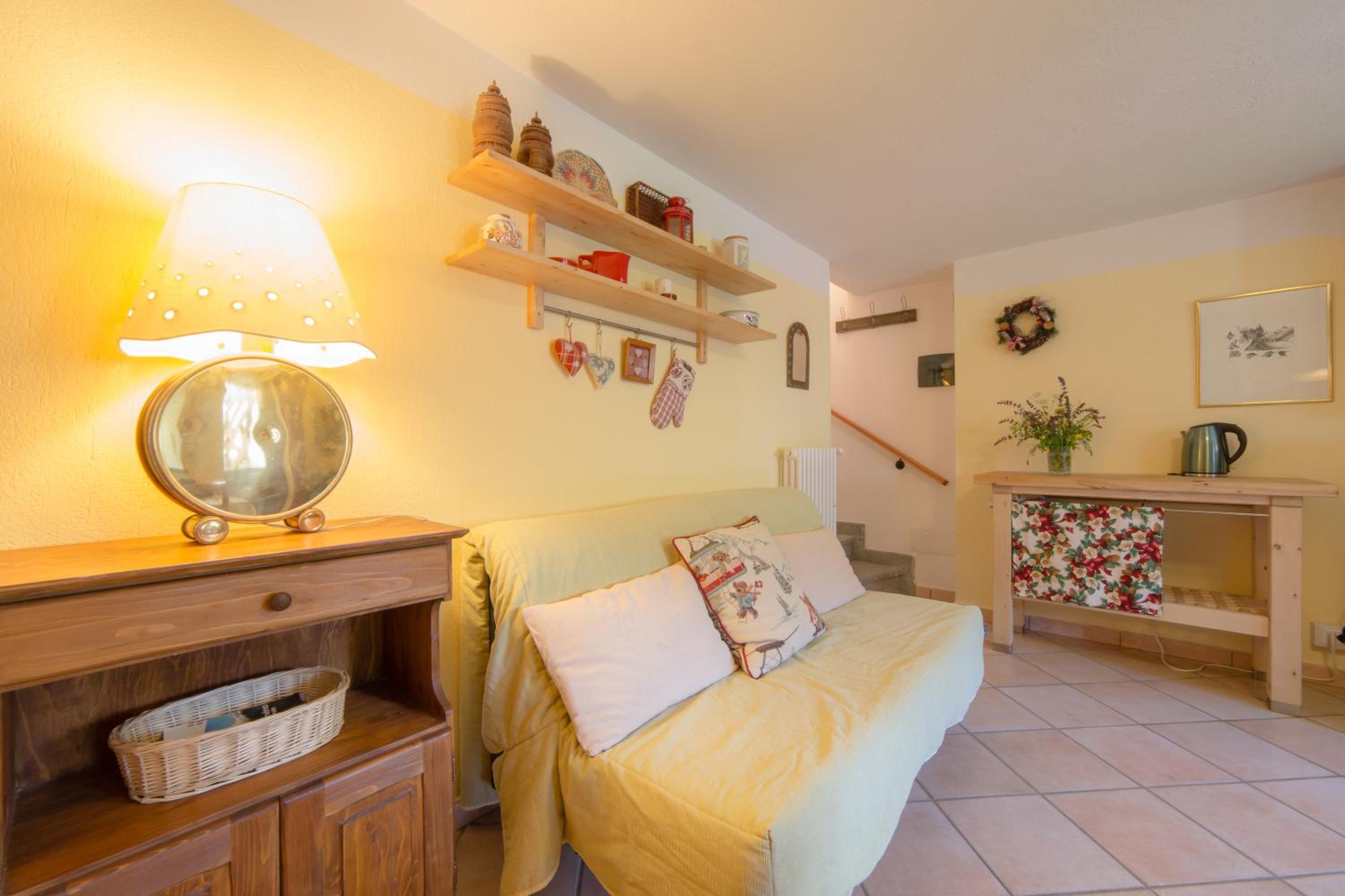 One-Bedroom Apartment with Garden View