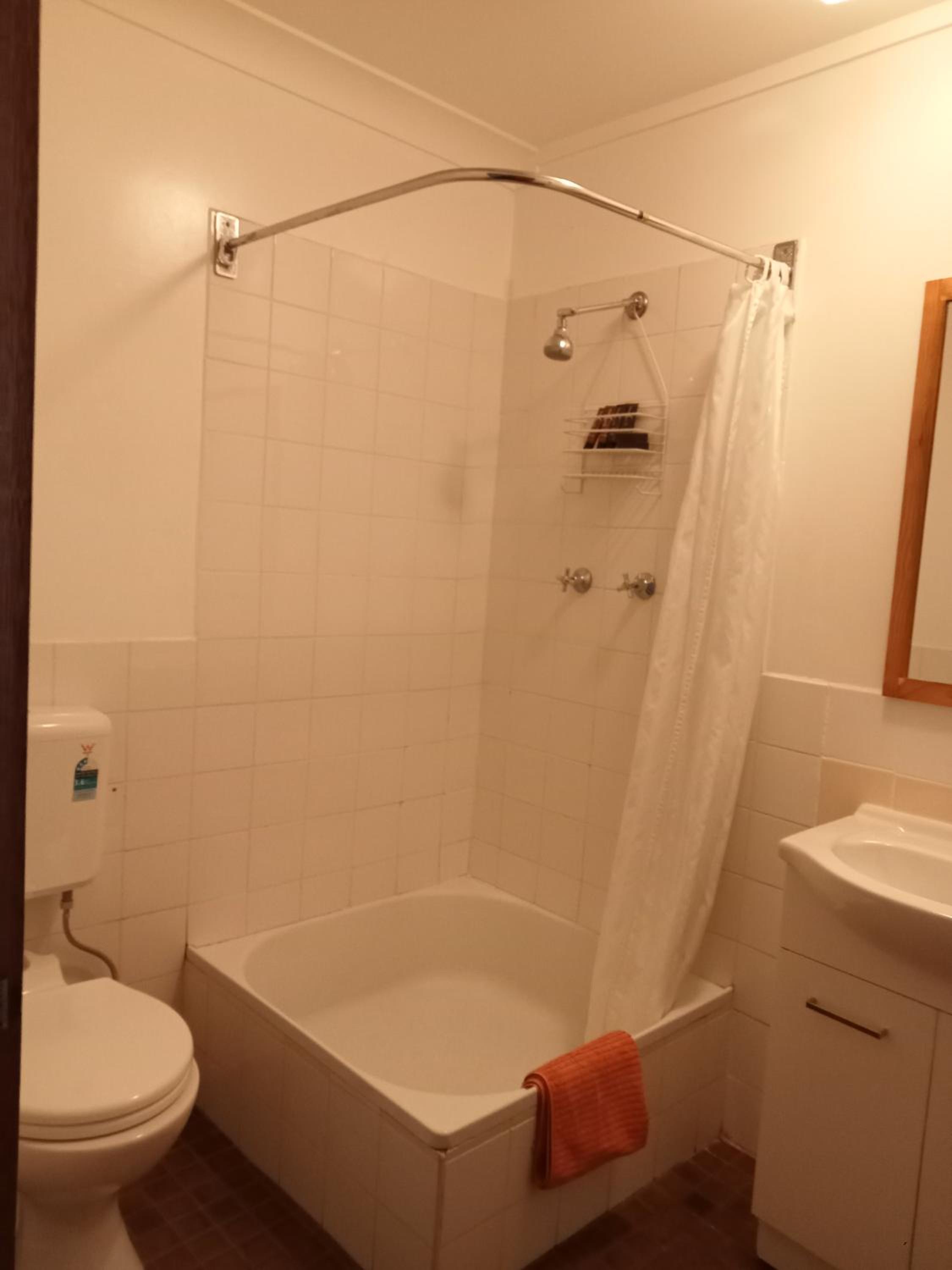 Twin Room with Shared Bathroom photo 2