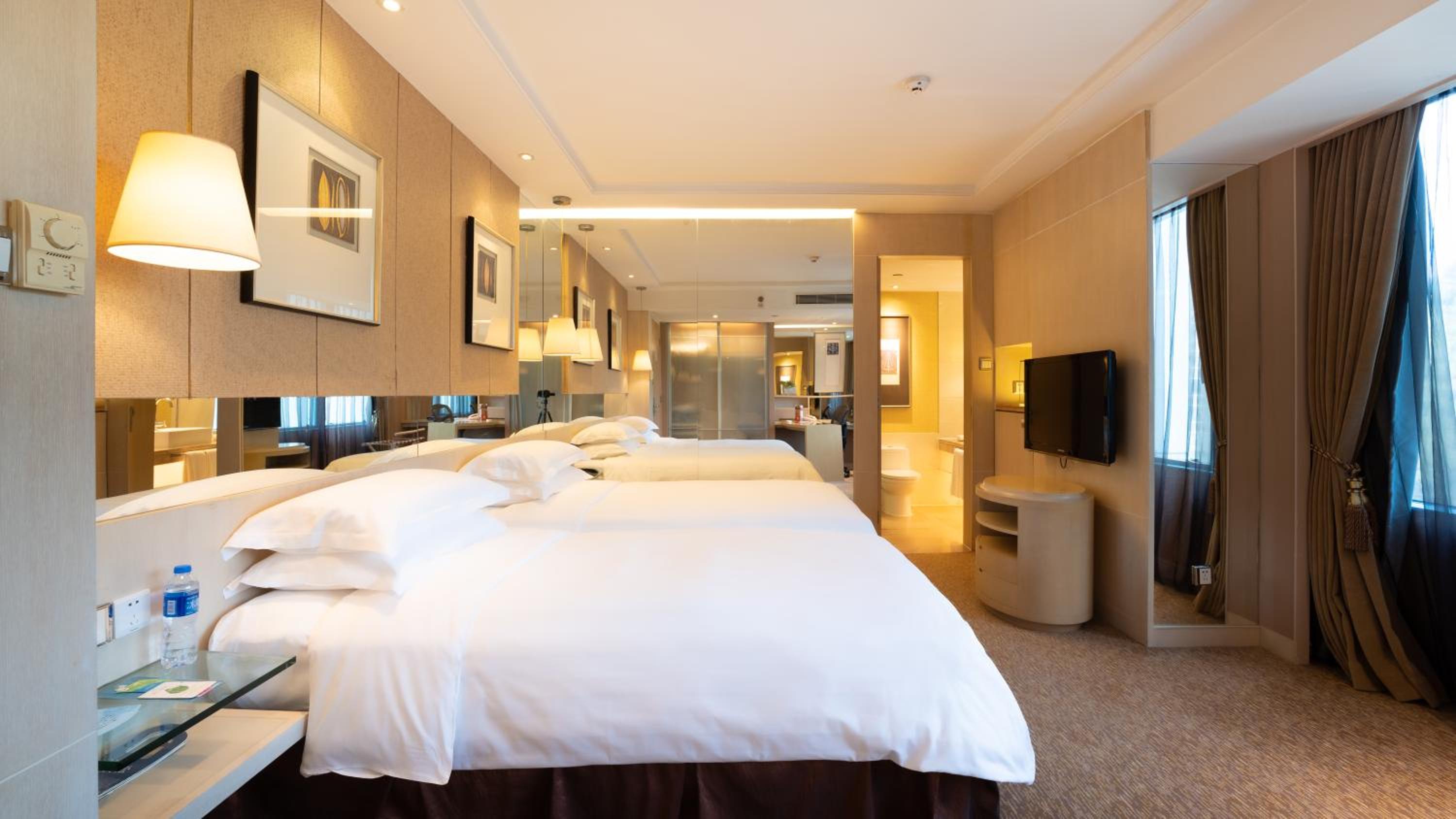 Superior Twin Room photo 2