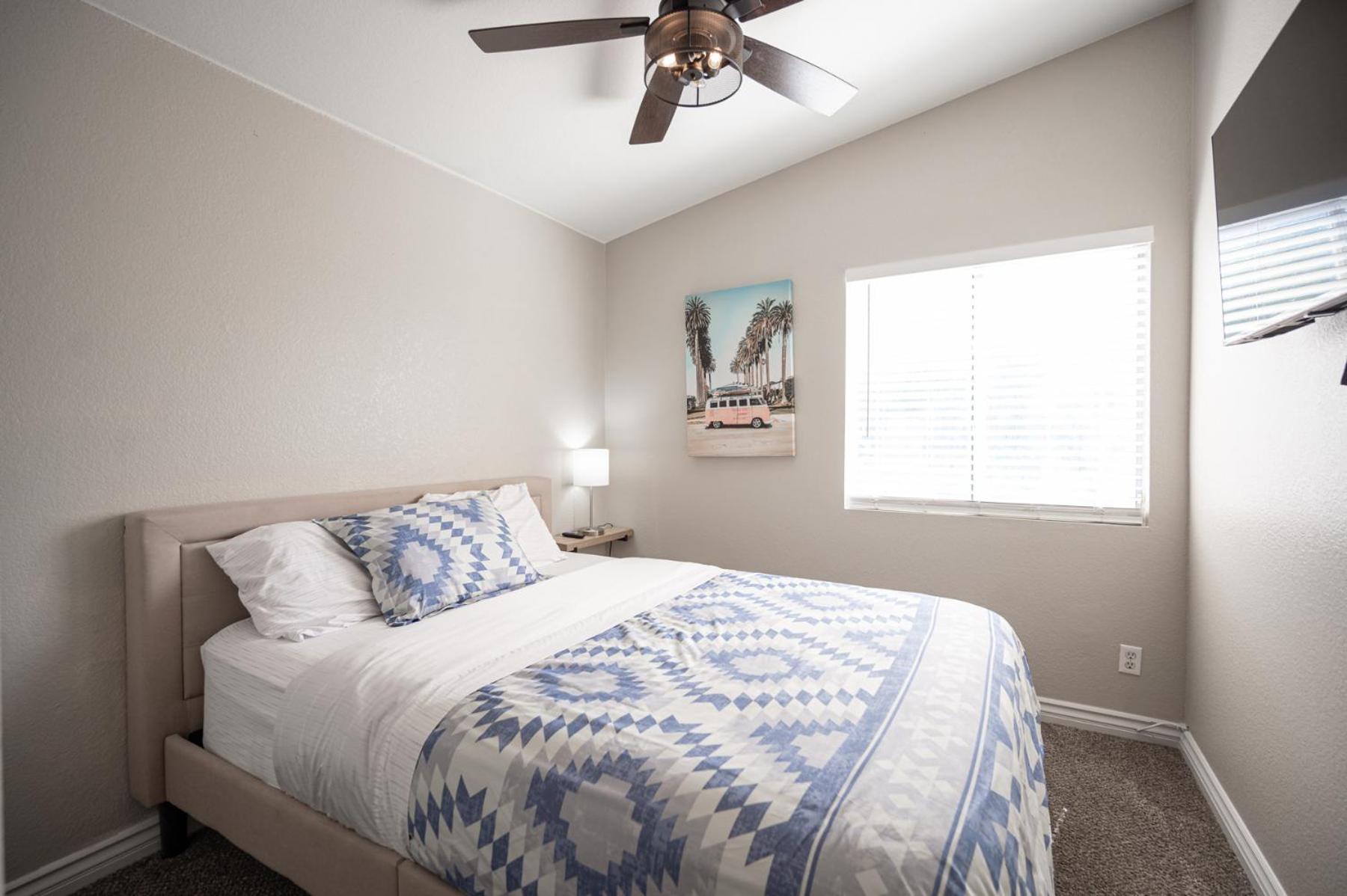 Four-Bedroom House - Photo 34